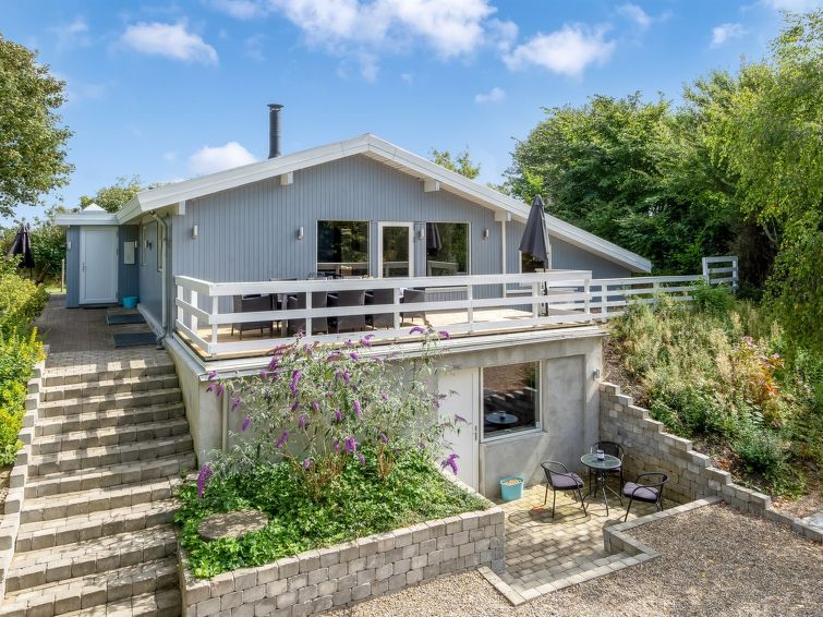 Vakantiehuis met open haard in Thyholm op 300 meter van zee in Thyholm