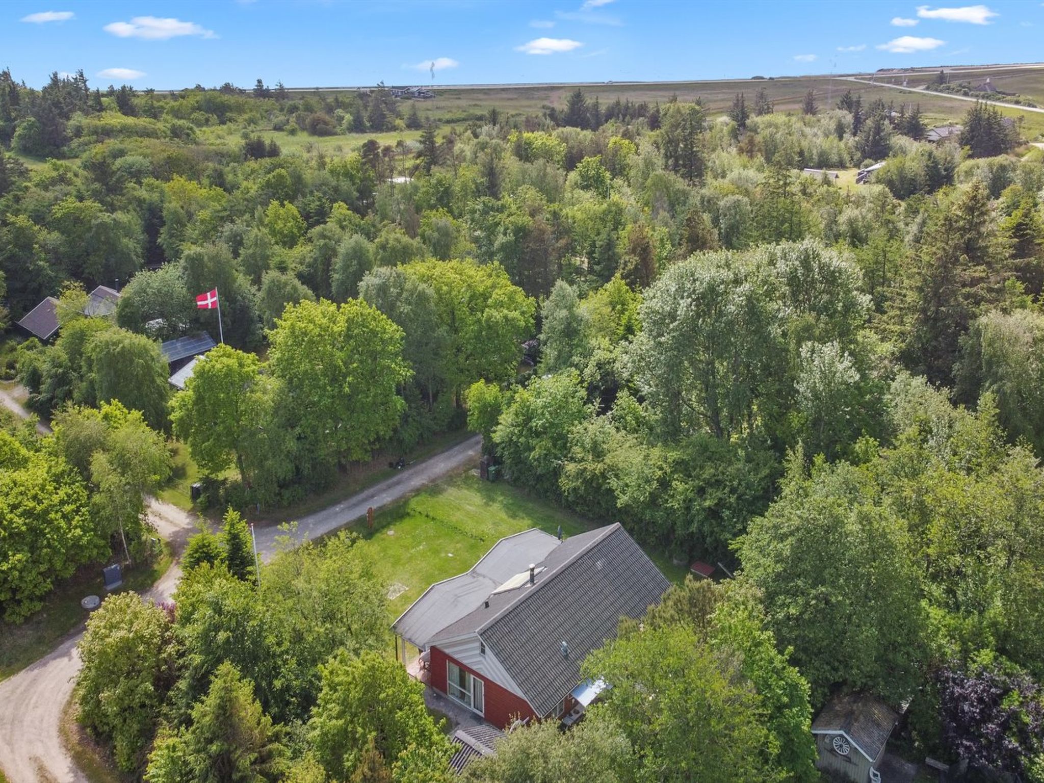 "Flugha" - 500m to the fjord-Buiten