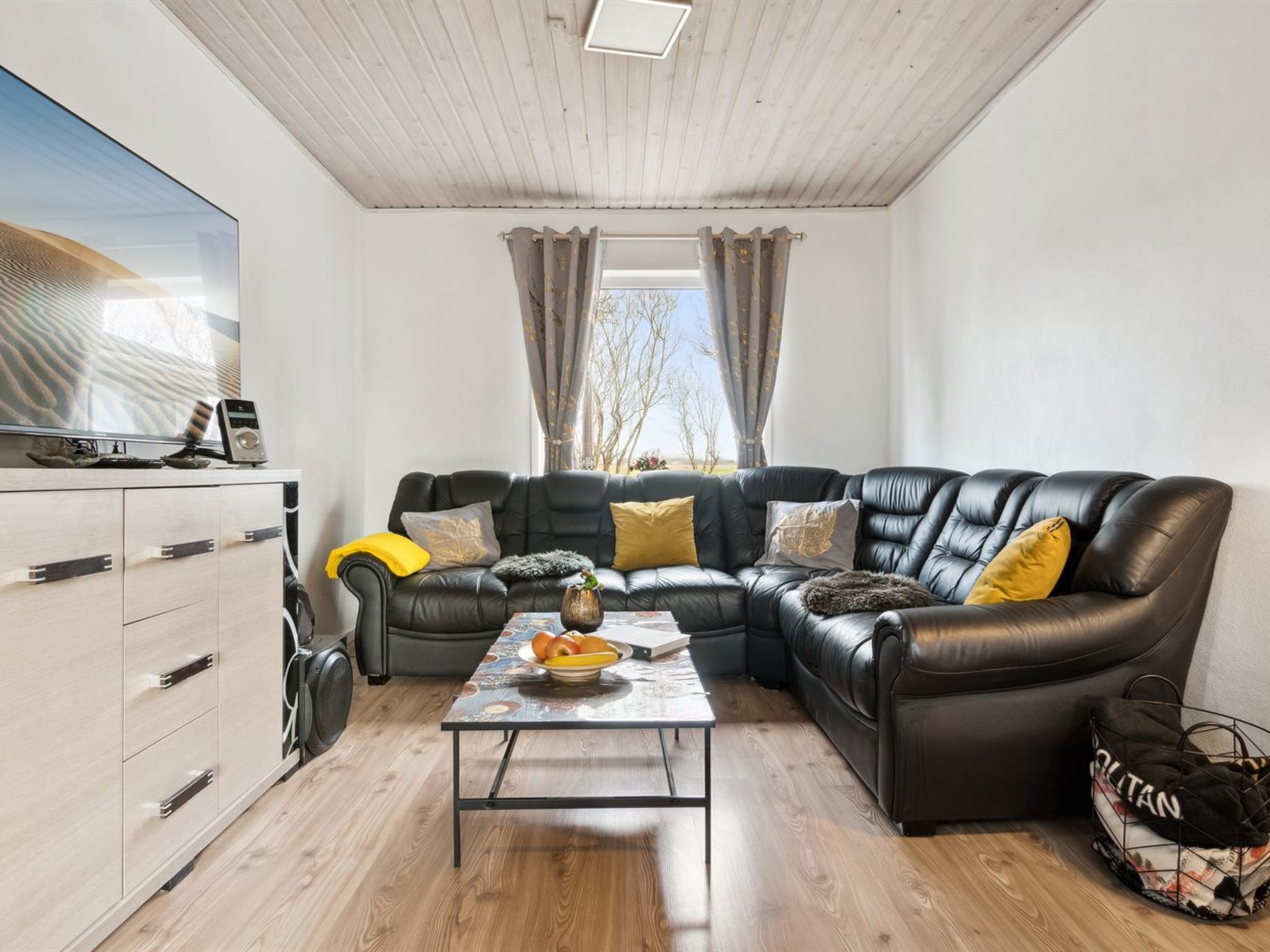 "Elara" - 300m from the sea
