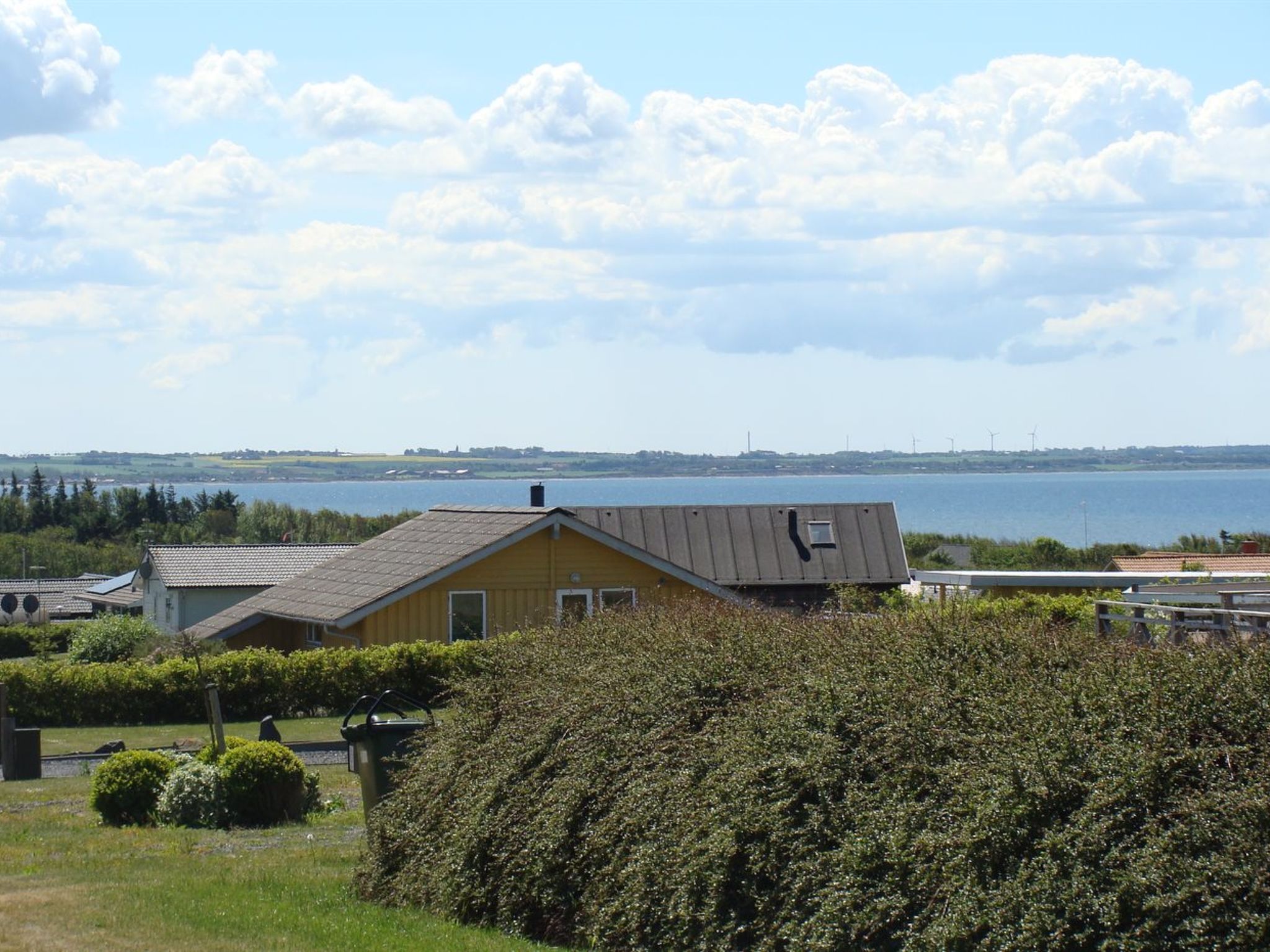 "Brynjolf" - 350m to the fjord-Buiten