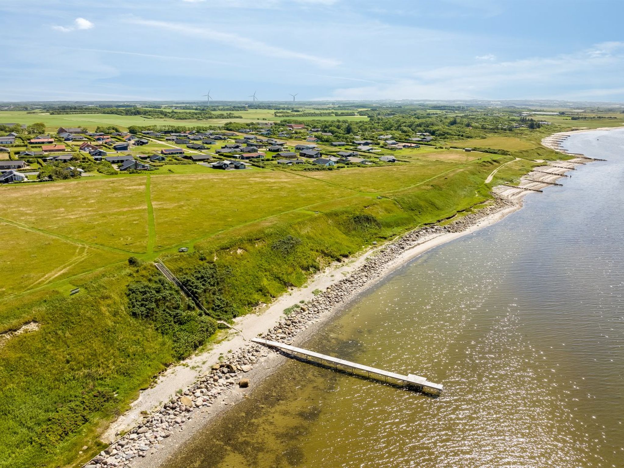 "Samuil" - 300m to the fjord-Buiten
