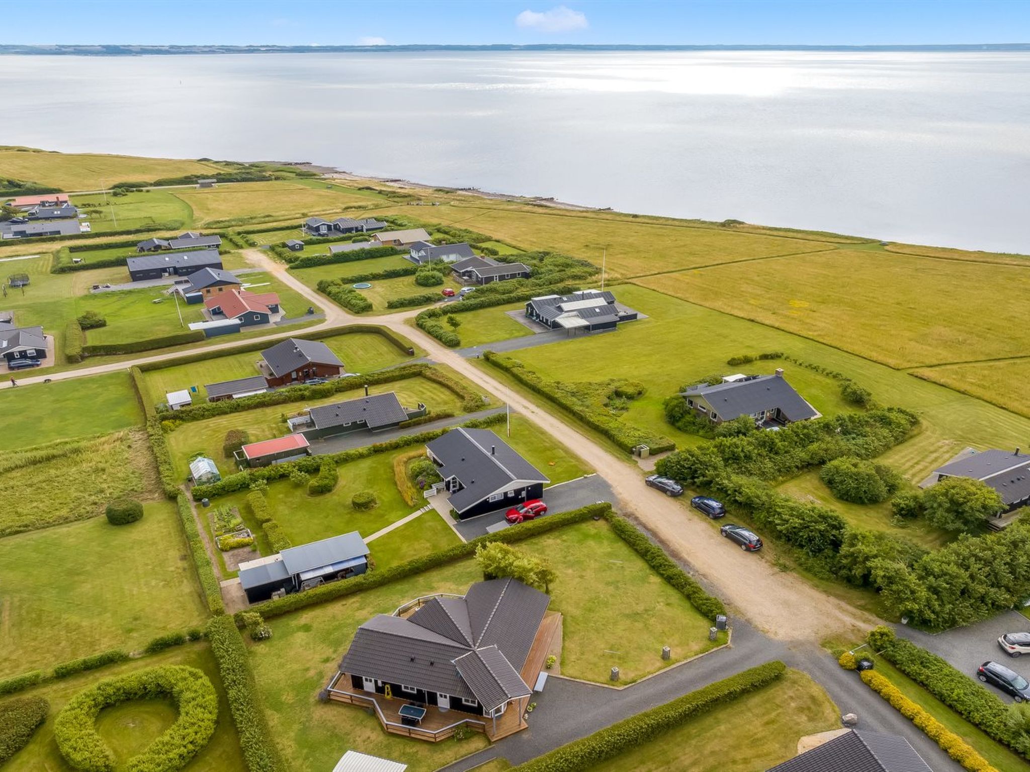 "Eberta" - 200m to the fjord-Buiten