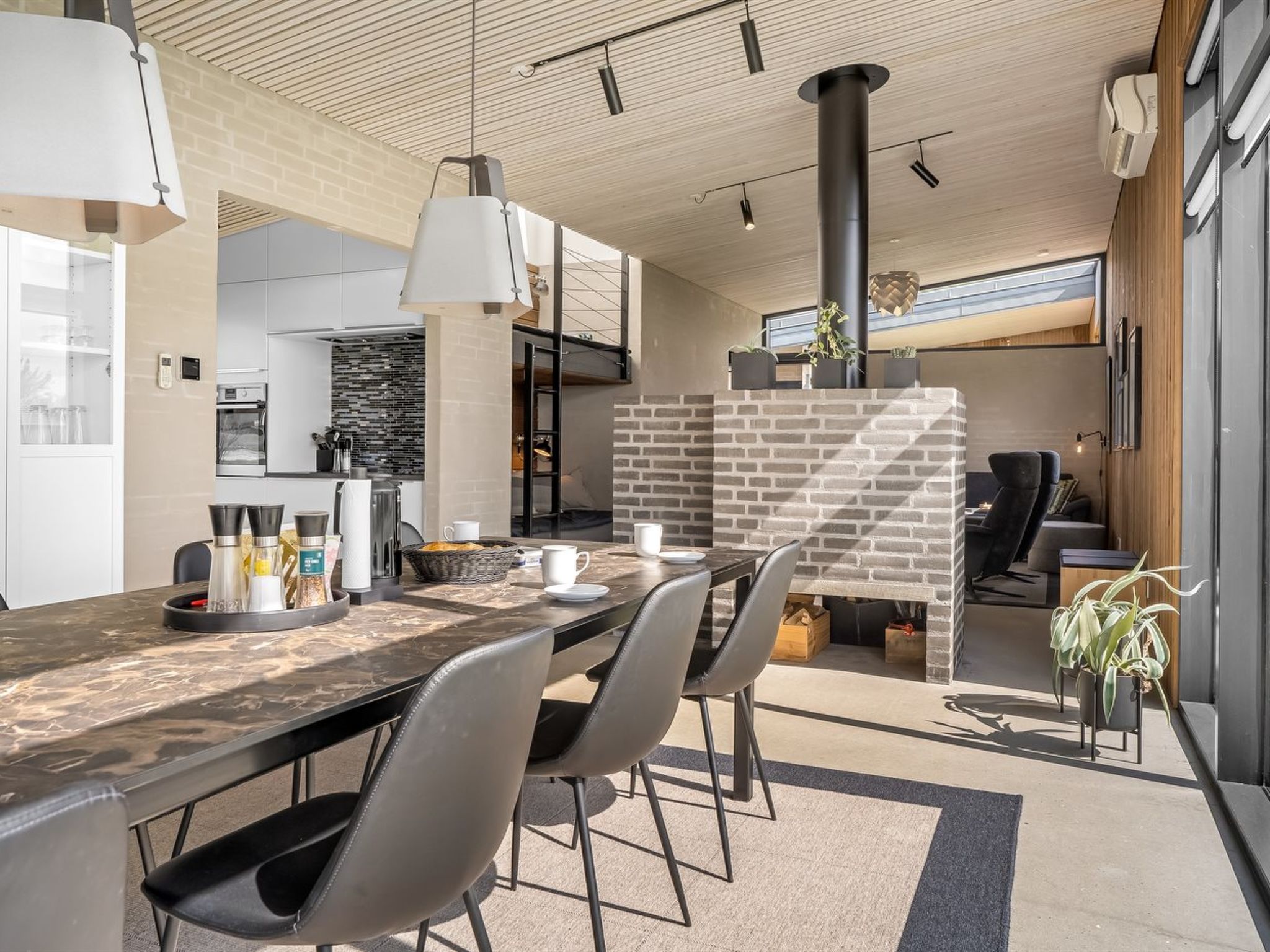 "Safir" - 200m to the fjord - Dedans