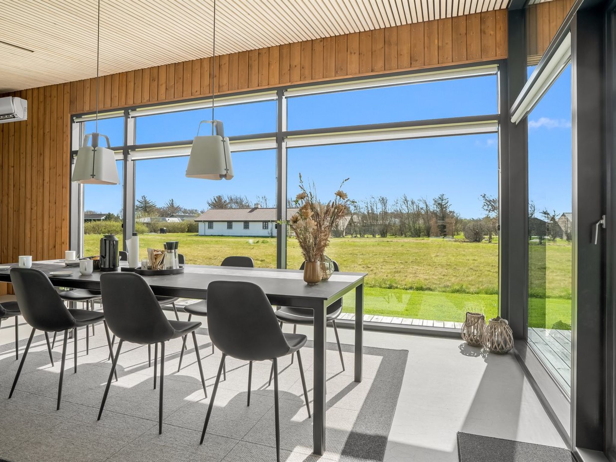 "Safir" - 200m to the fjord - Dedans