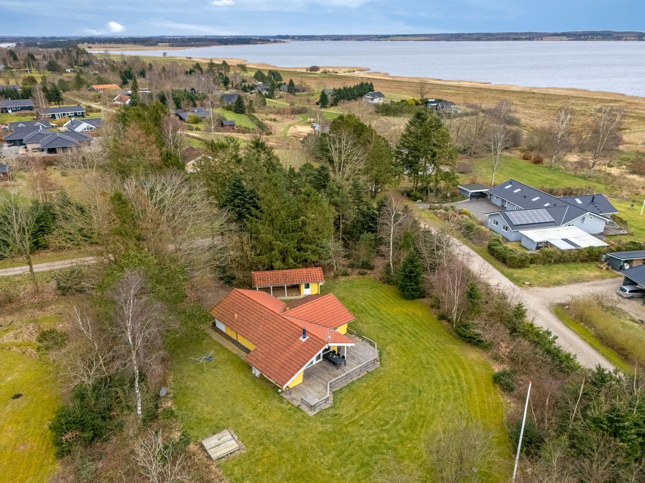 "Sesto" - 300m to the fjord-Buiten