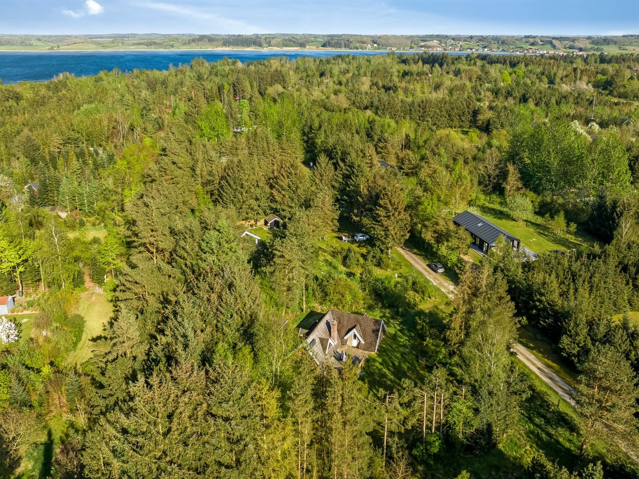 "Niesina" - 600m to the fjord - Buiten