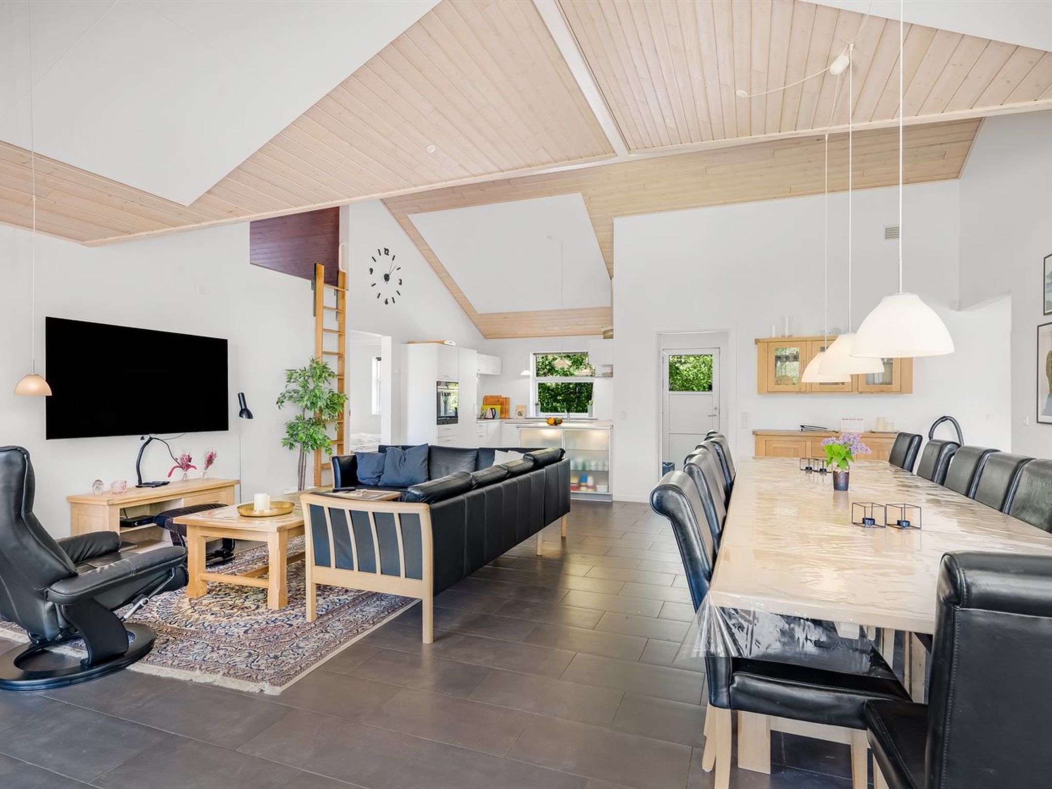 "Ahto" - 600m to the fjord — Living Room (5 of 25)