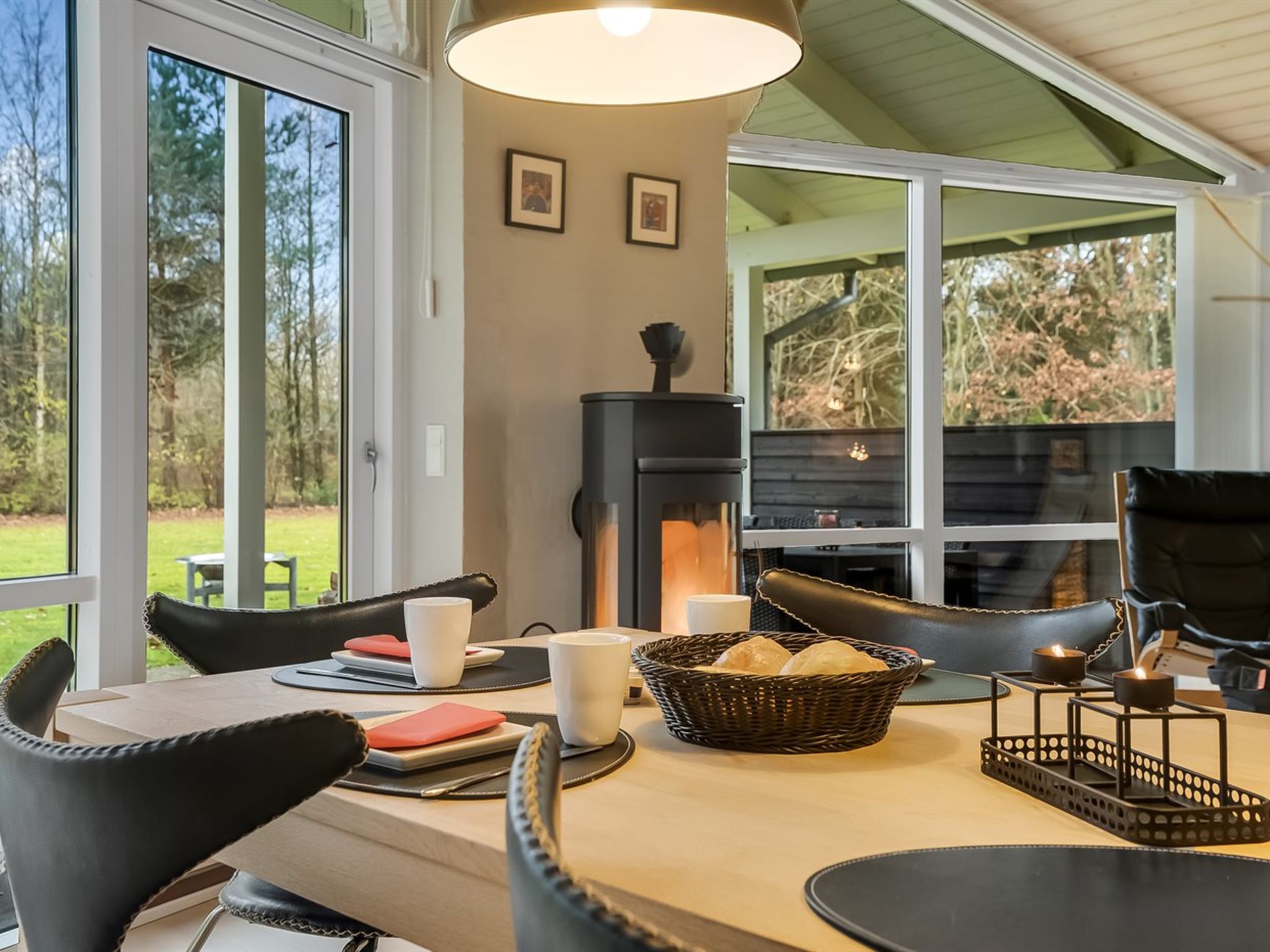 "Hemfrith" - 500m to the fjord-Inside