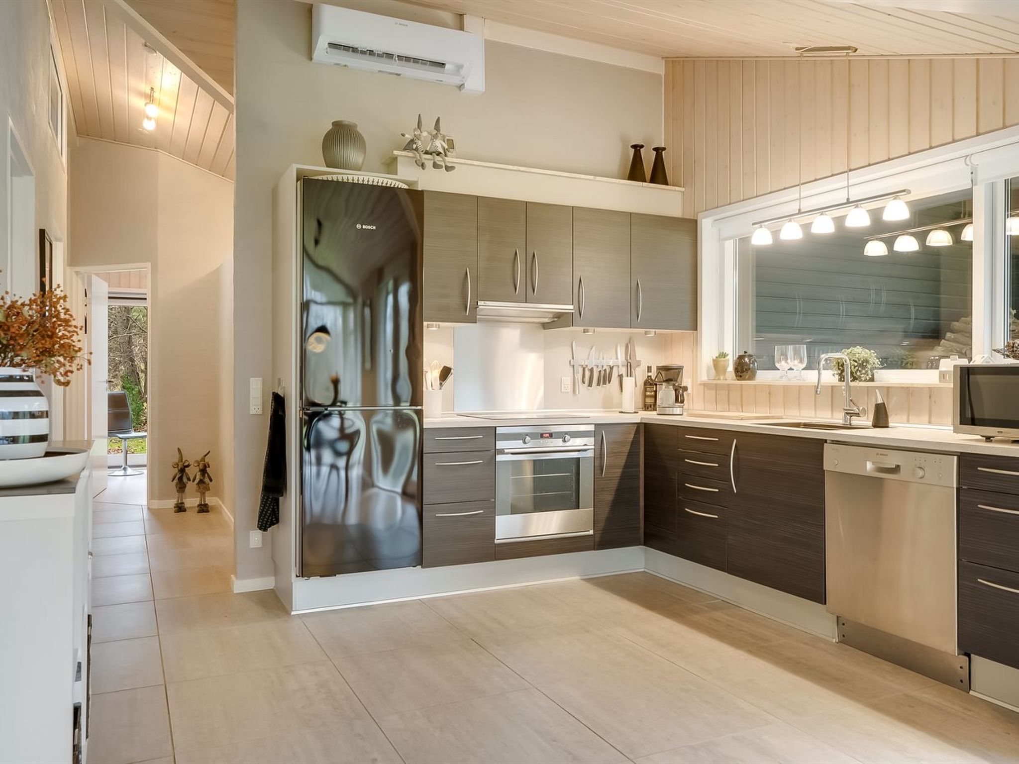 "Hemfrith" - 500m to the fjord-Inside