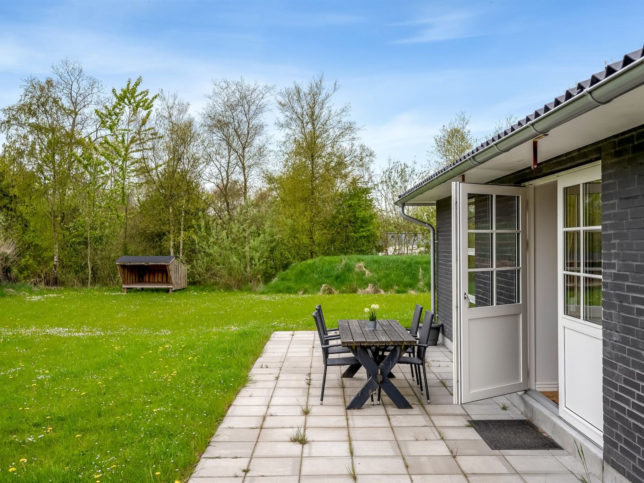 "Veijo" - 400m to the fjord-Buiten