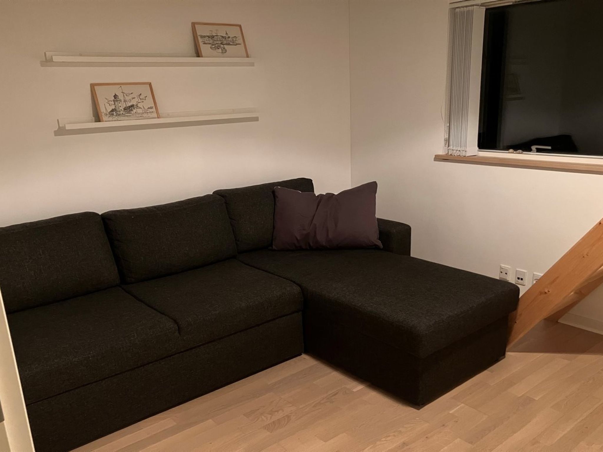 "Elissa" - 50m to the fjord-Inside