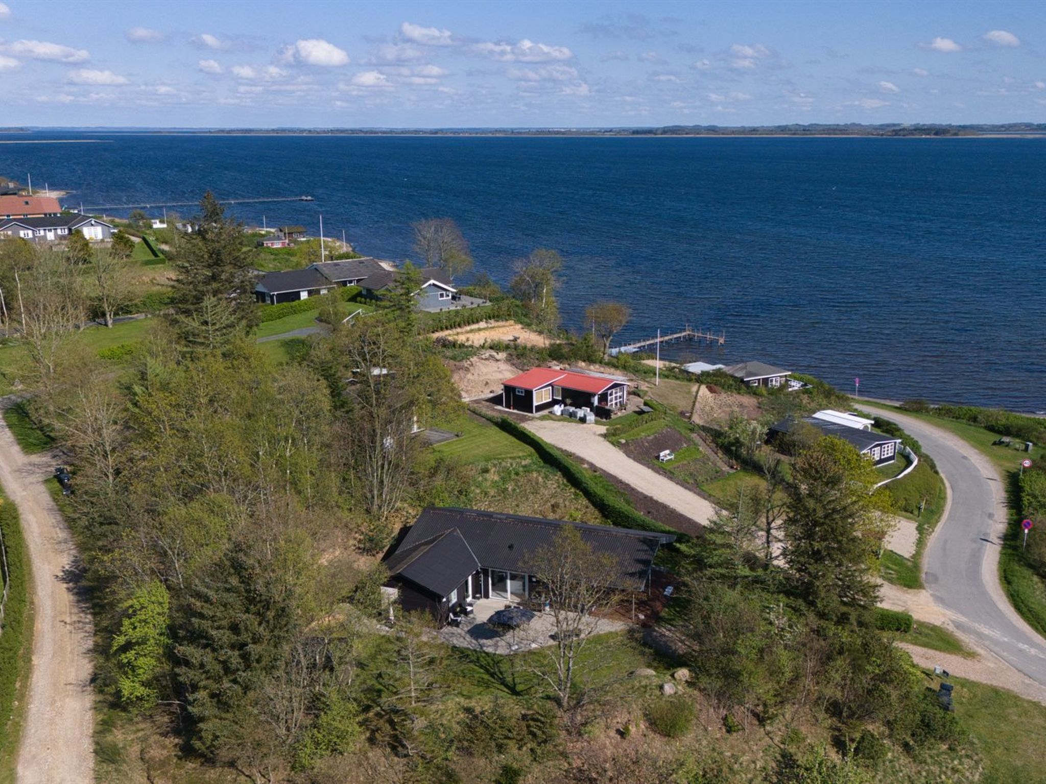 "Elissa" - 50m to the fjord-Outside