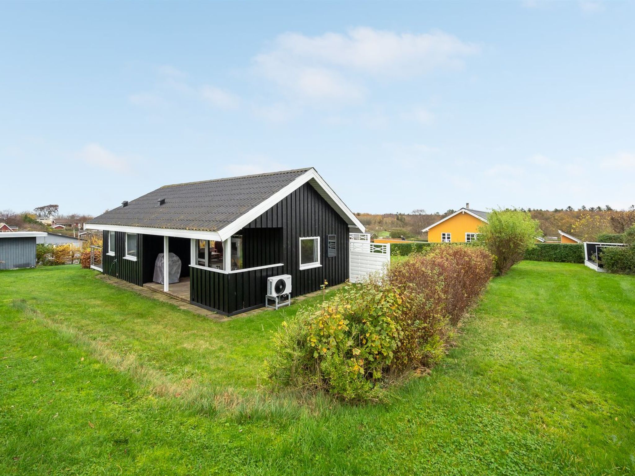 "Clarita" - 300m to the fjord-Buiten