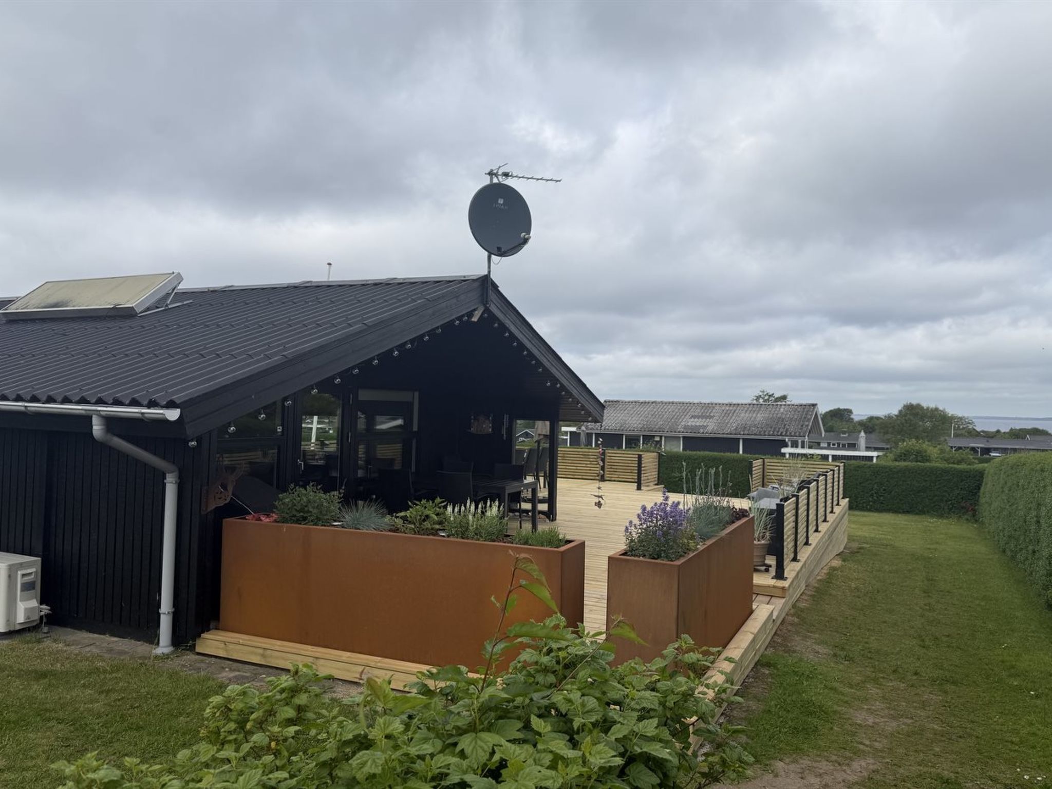 "Ofrath" - 350m to the fjord - Buiten