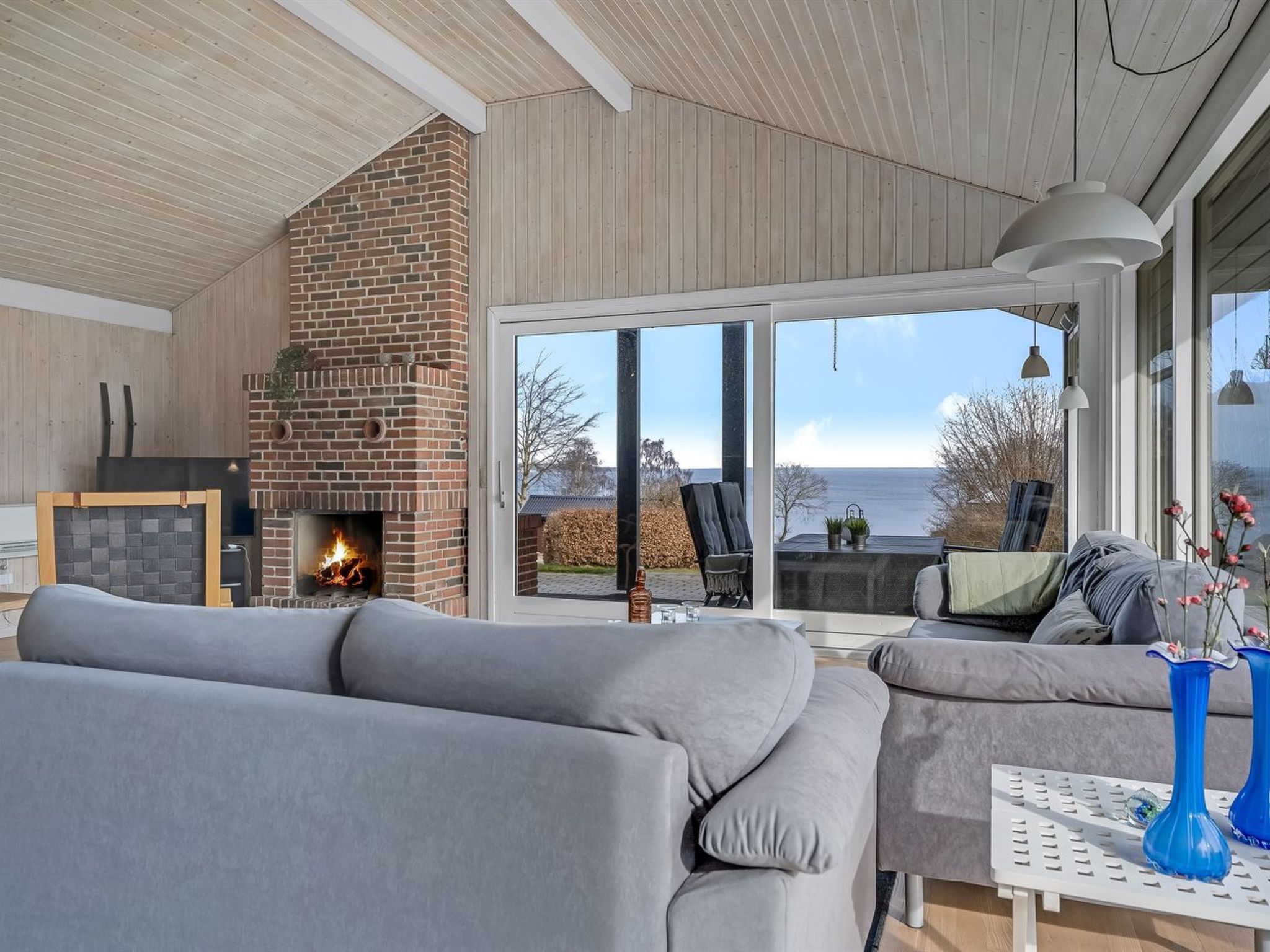 "Tosti" - 180m to the fjord-Inside