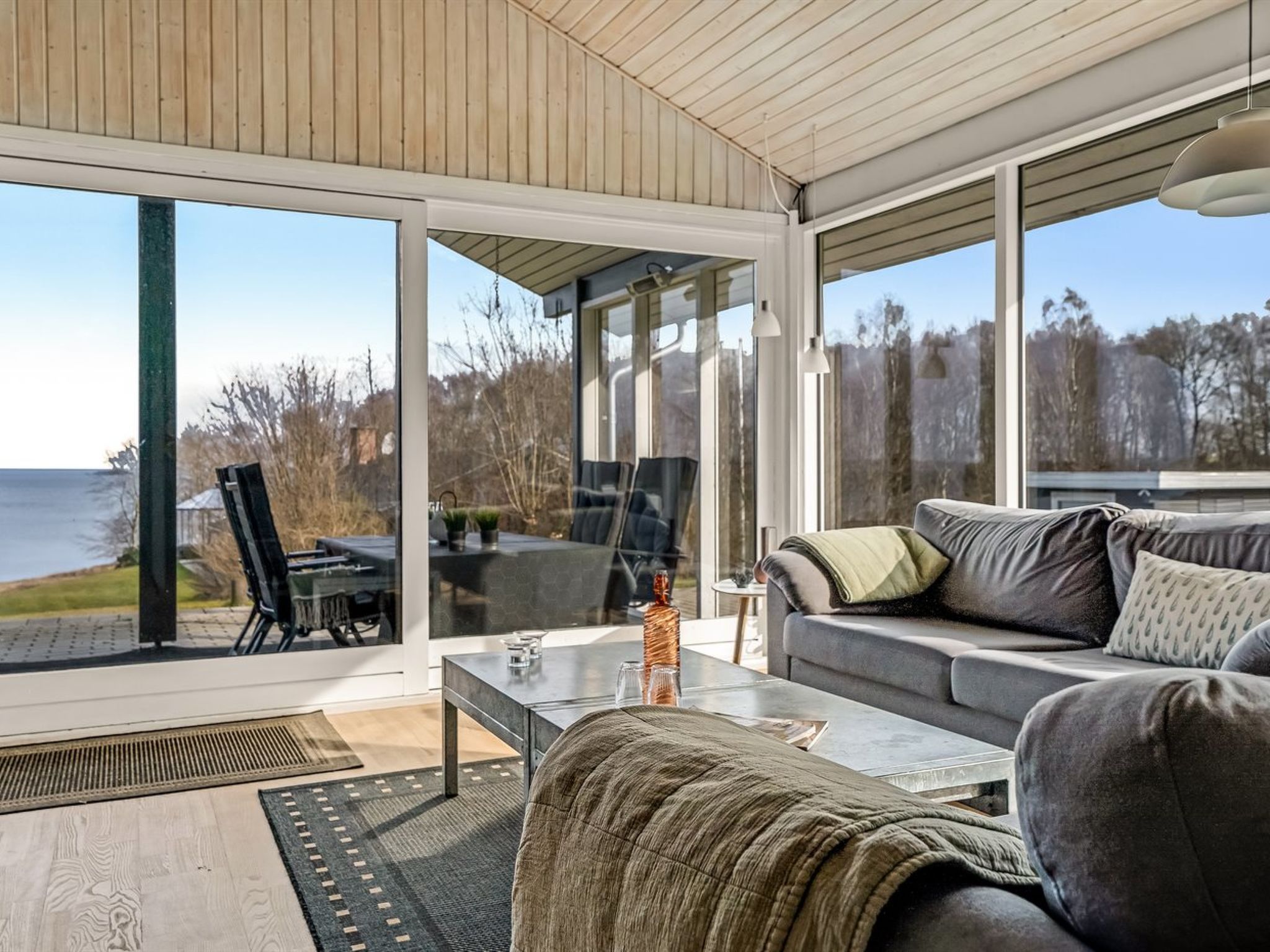 "Tosti" - 180m to the fjord-Inside