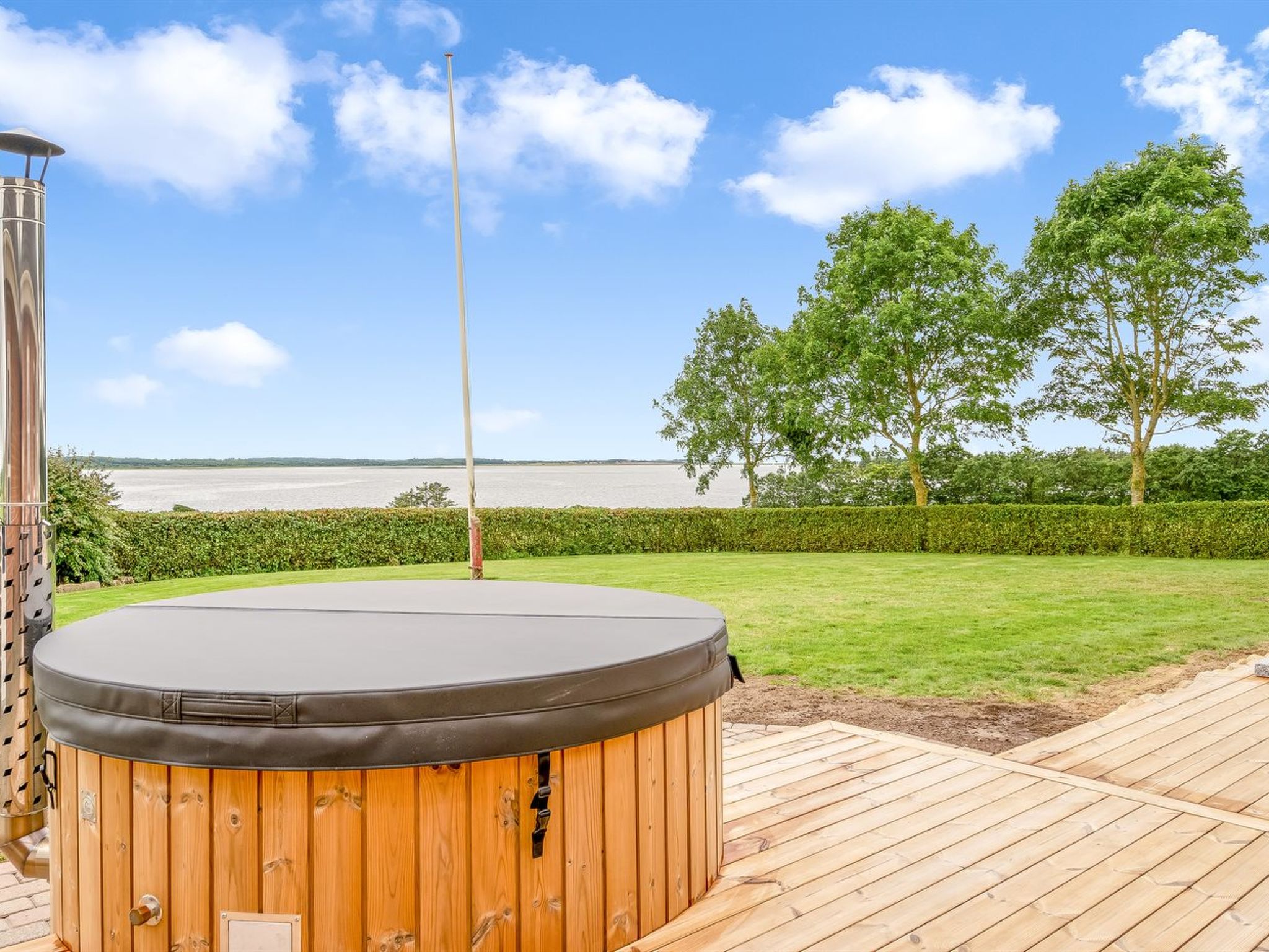 "Erja" - 300m to the fjord-Dedans