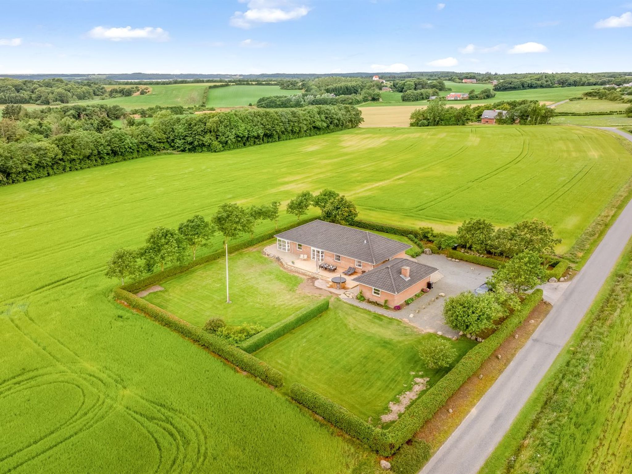 "Erja" - 300m to the fjord