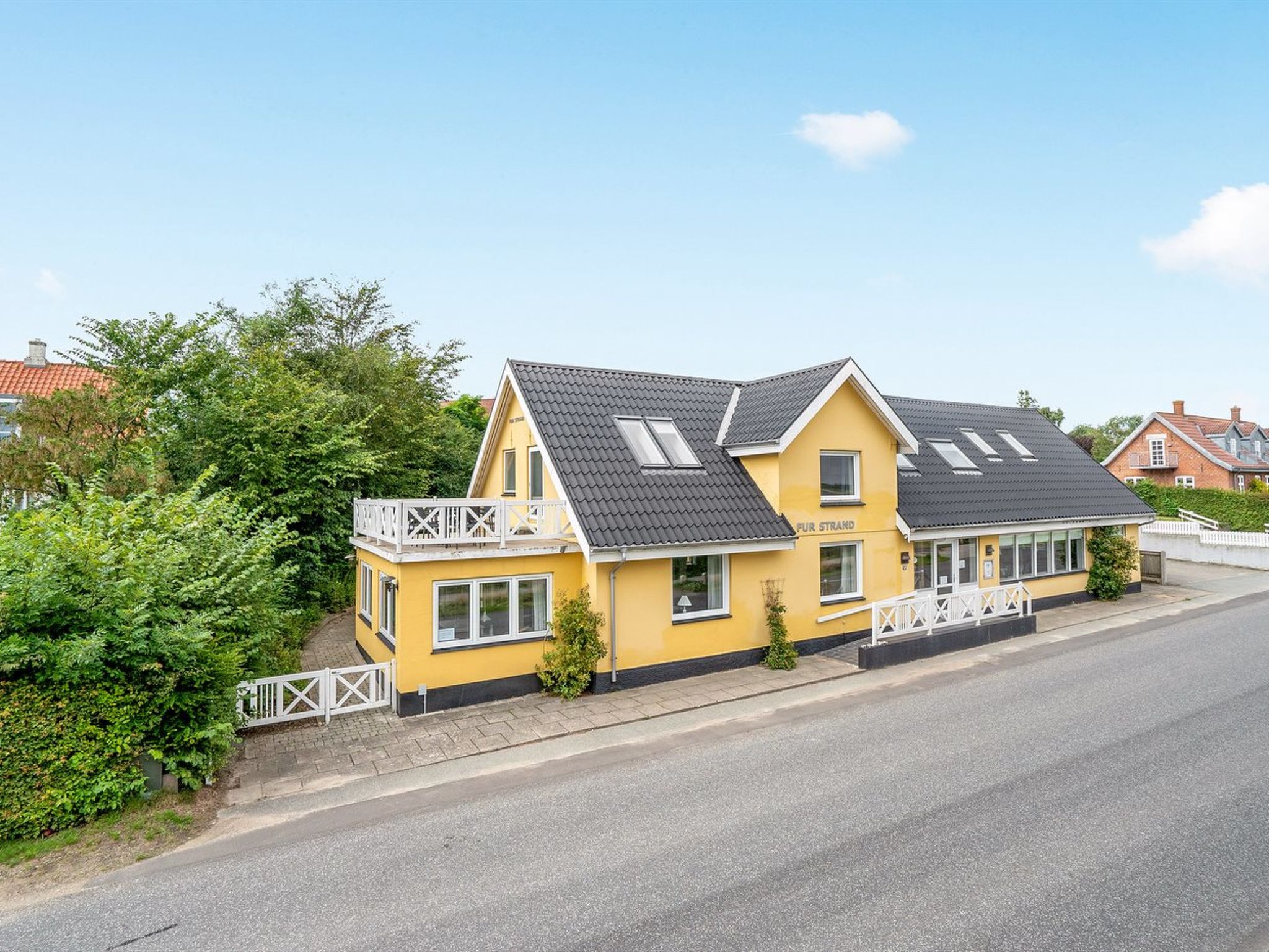 "Rina" - 30m to the fjord - Buiten