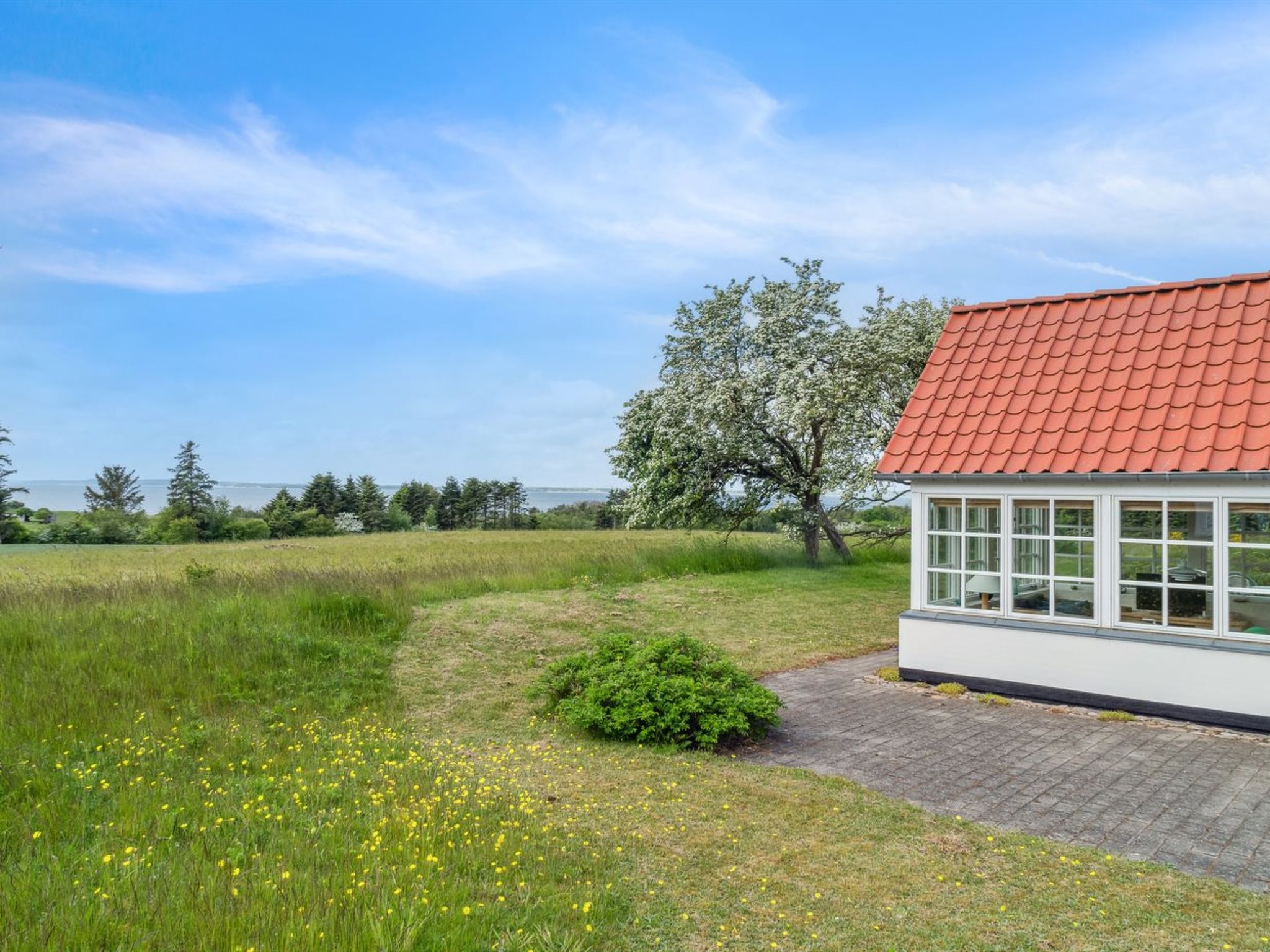 "Althea" - 750m to the fjord-Buiten