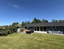 Luchia: Vrijstaande woning op 200m van de Limfjord in Fur - thumbnail 1