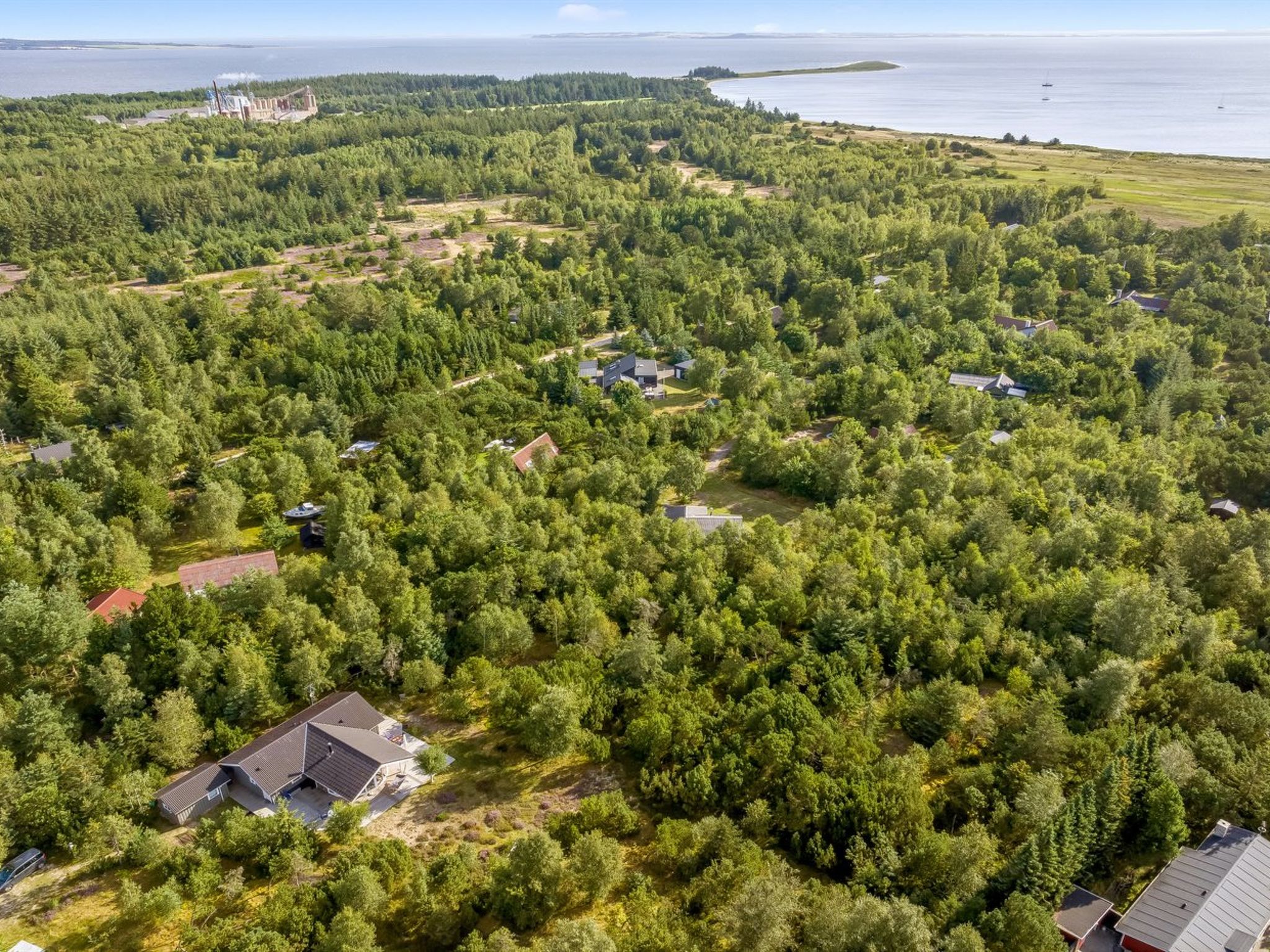 "Guri" - 600m to the fjord-Buiten