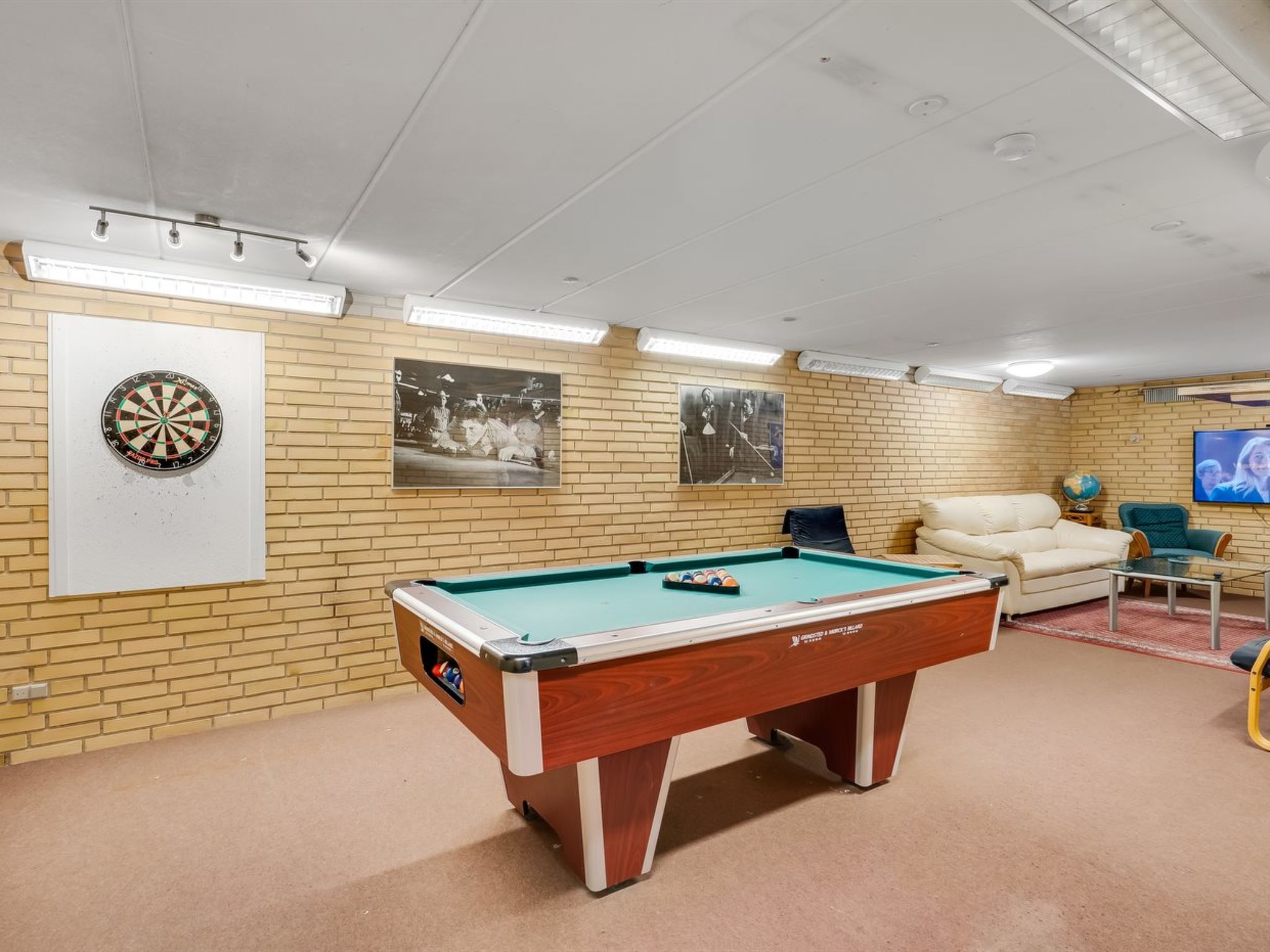 "Borjana" - 500m to the fjord-Binnen