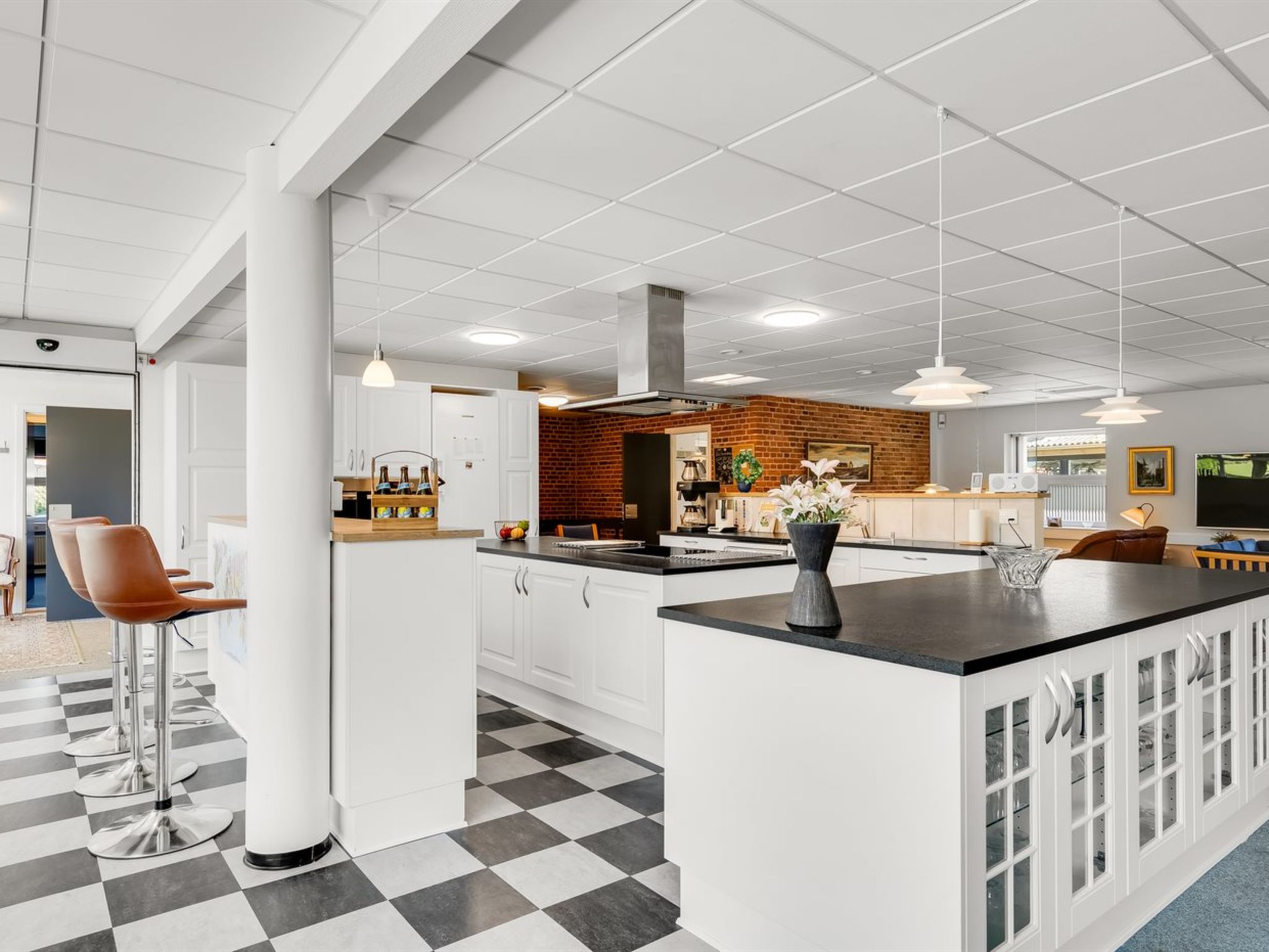 "Borjana" - 500m to the fjord-Binnen