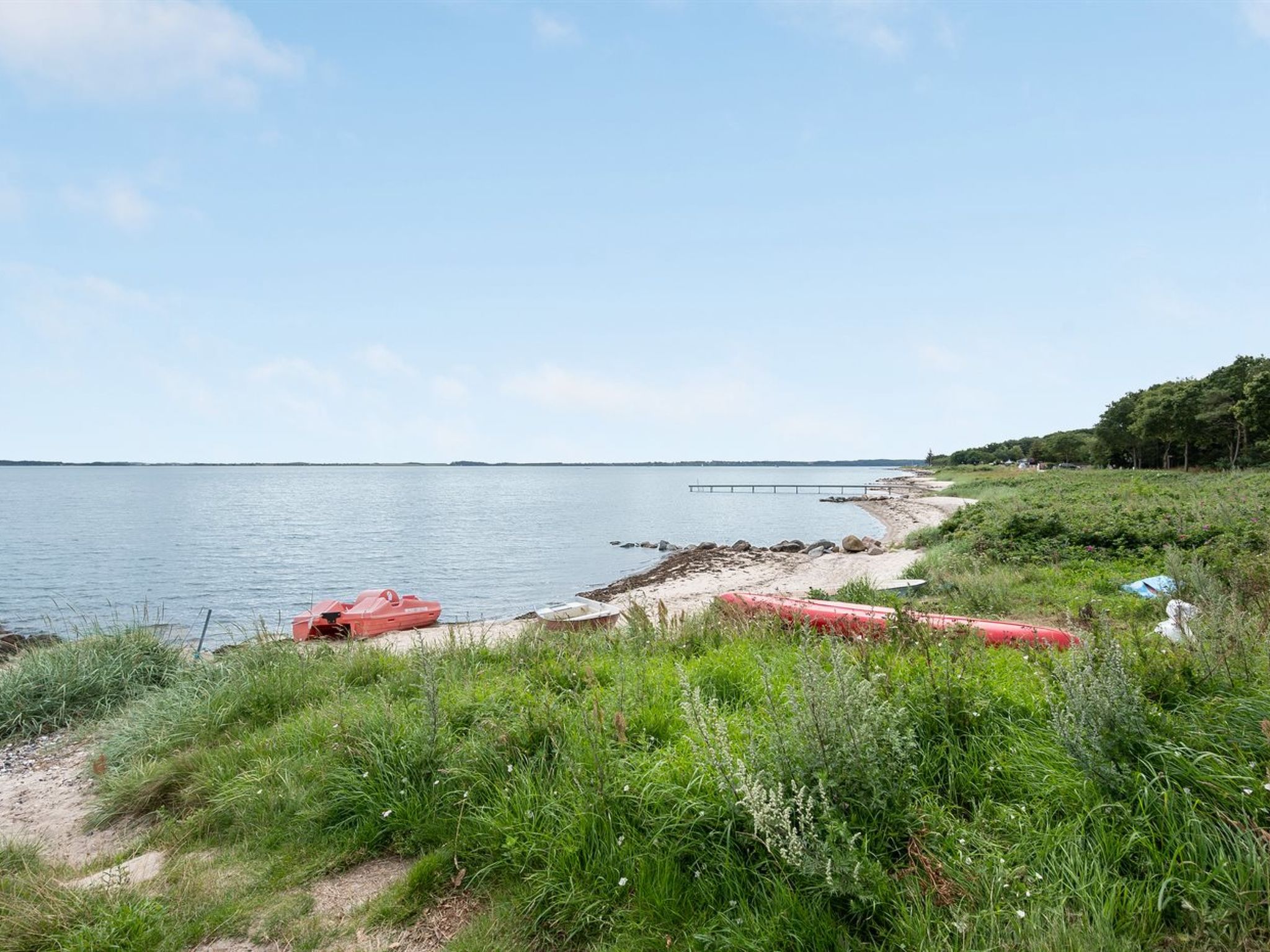 "Regni" - 300m to the fjord-Buiten