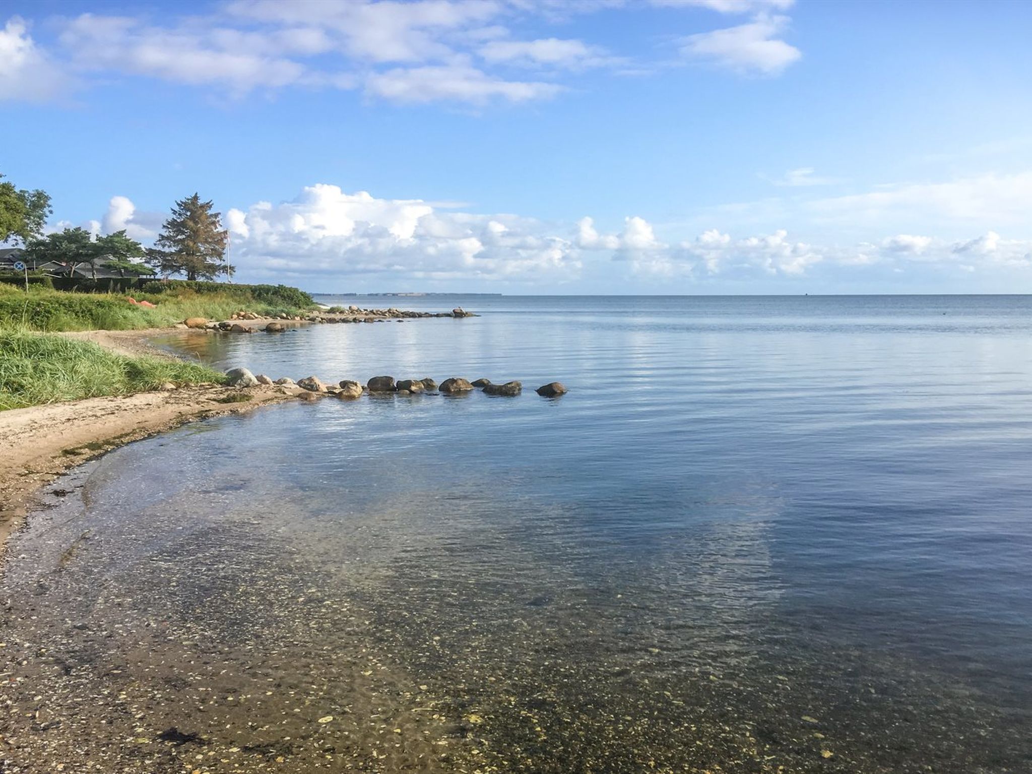 "Regni" - 300m to the fjord-Buiten