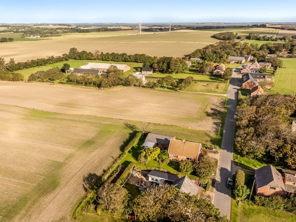 'Missa' - 2km to the fjord