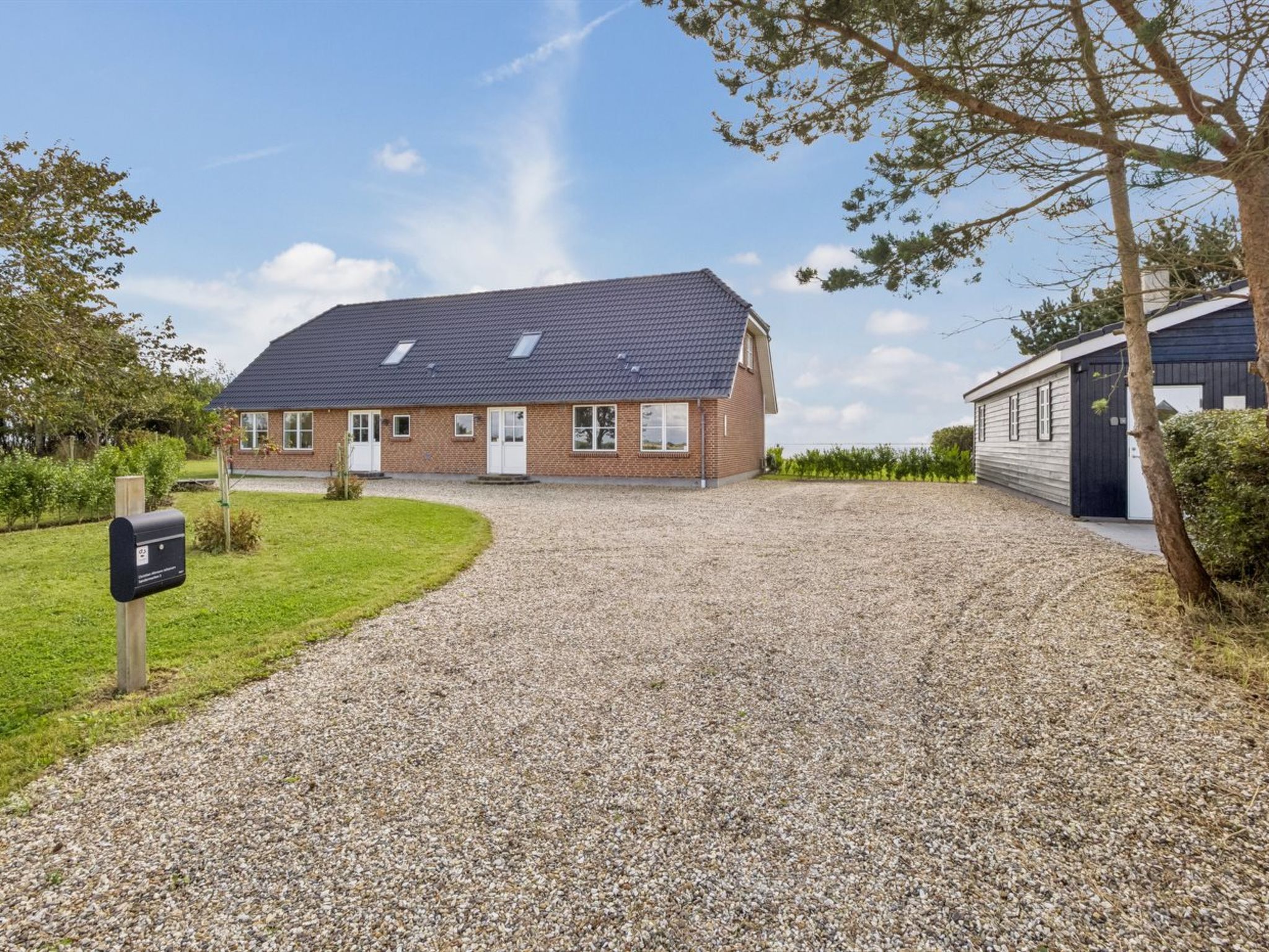 "Fridhild" - 300m to the fjord-Buiten