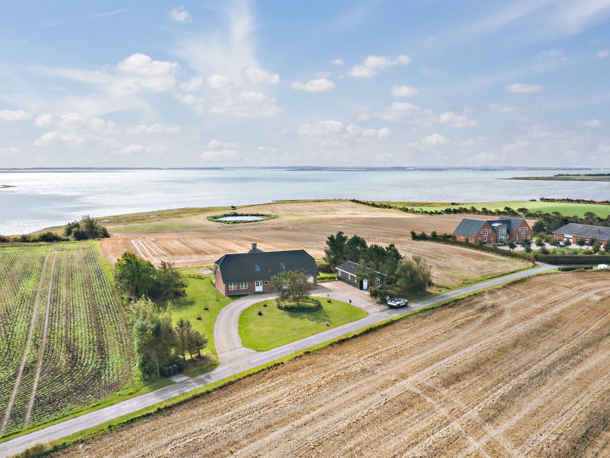 "Fridhild" - 300m to the fjord-Buiten