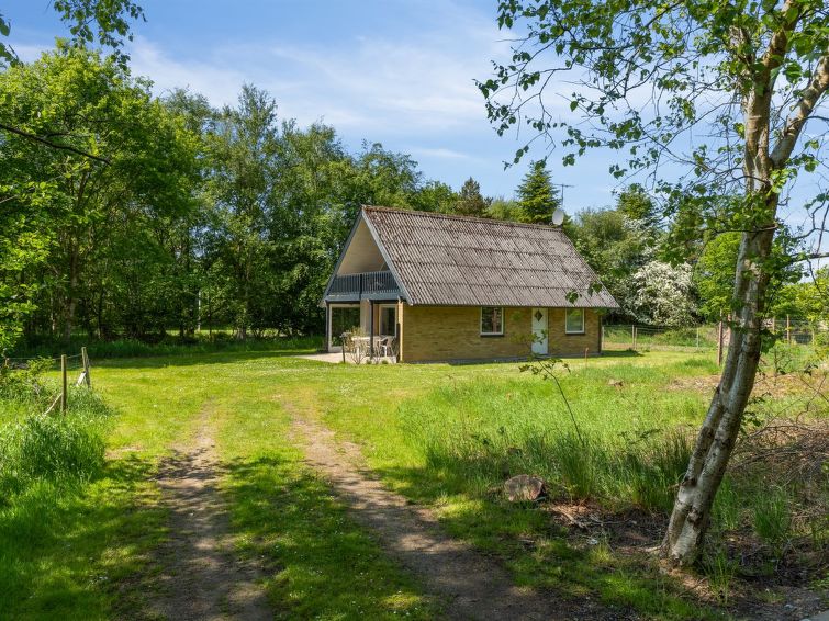 Search and Stay destination Øster Assels, Denmark from . "Eliasine" - 200m to the inlet in The Liim Fiord
