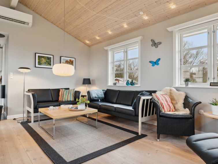 Search and Stay destination Øster Assels, Denmark from . "Auno" - 600m to the inlet in The Liim Fiord