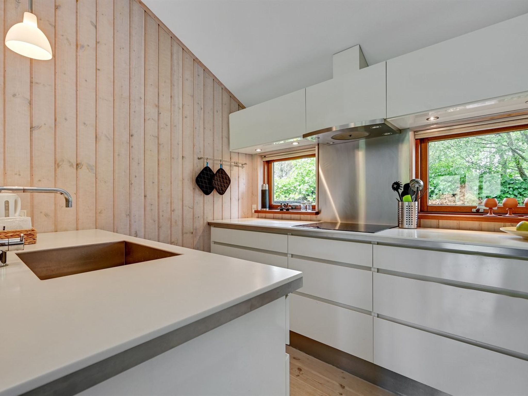 "Gustine" - 300m from the sea-Binnen