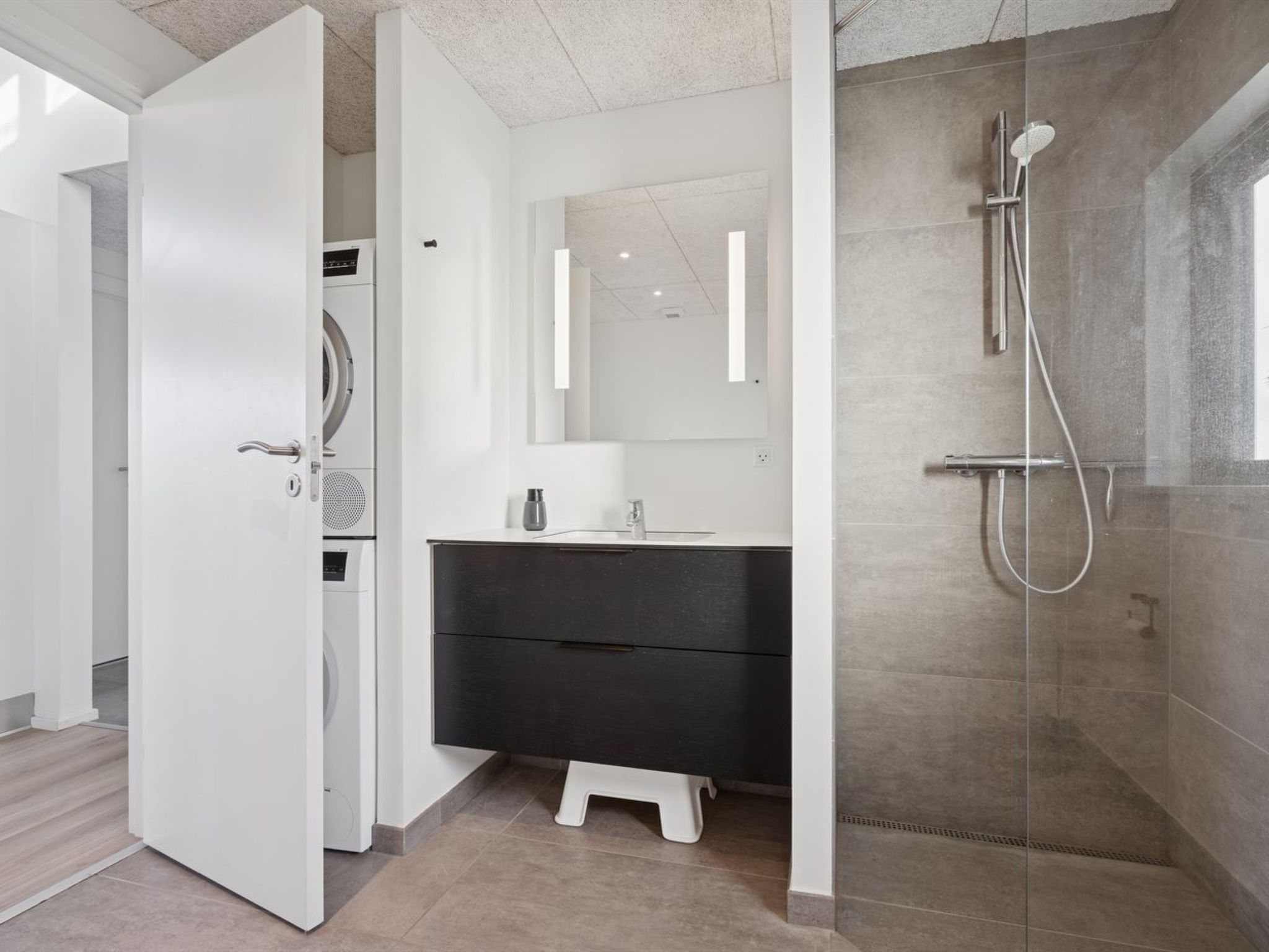 "Malfred" - 500m from the sea-Drinnen