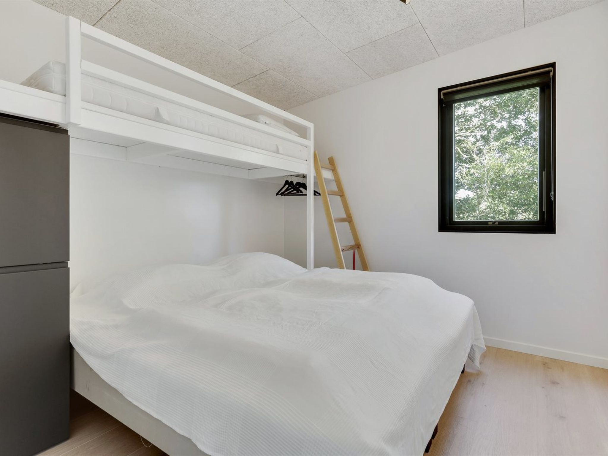 "Emelina" - 300m from the sea-Binnen