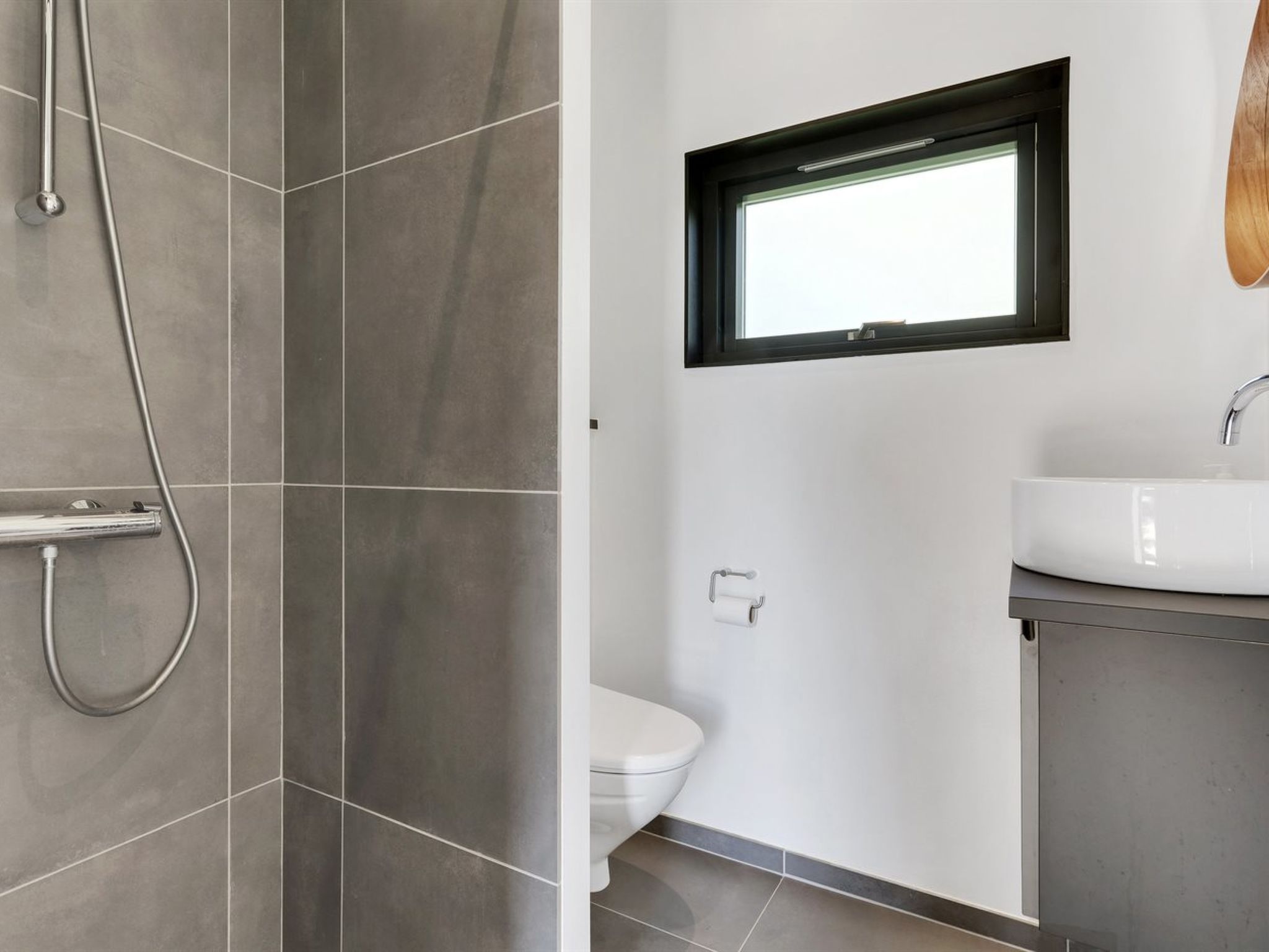 "Emelina" - 300m from the sea-Binnen