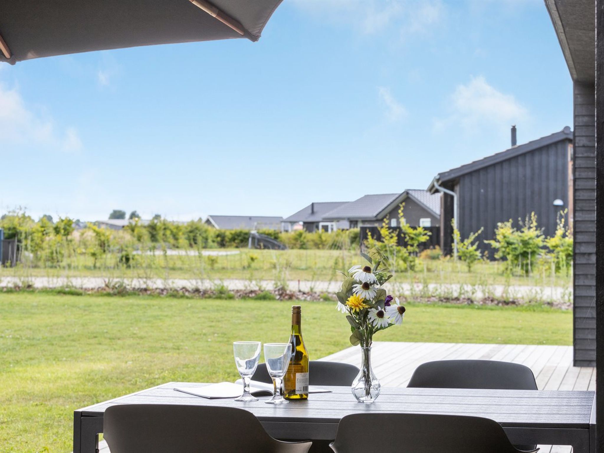 "Emelina" - 300m from the sea - Buiten