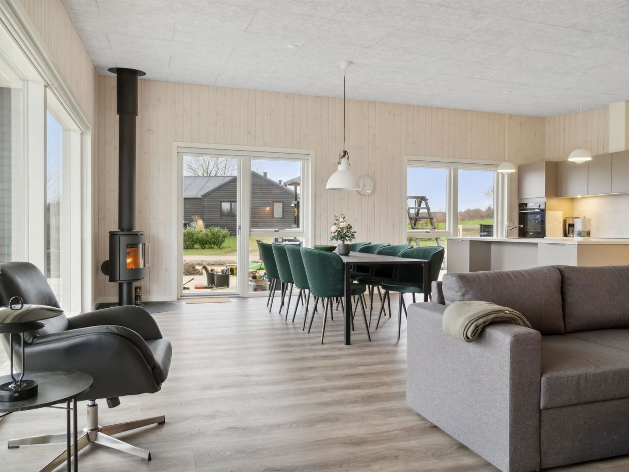 "Harrieth" - 300m from the sea-Binnen