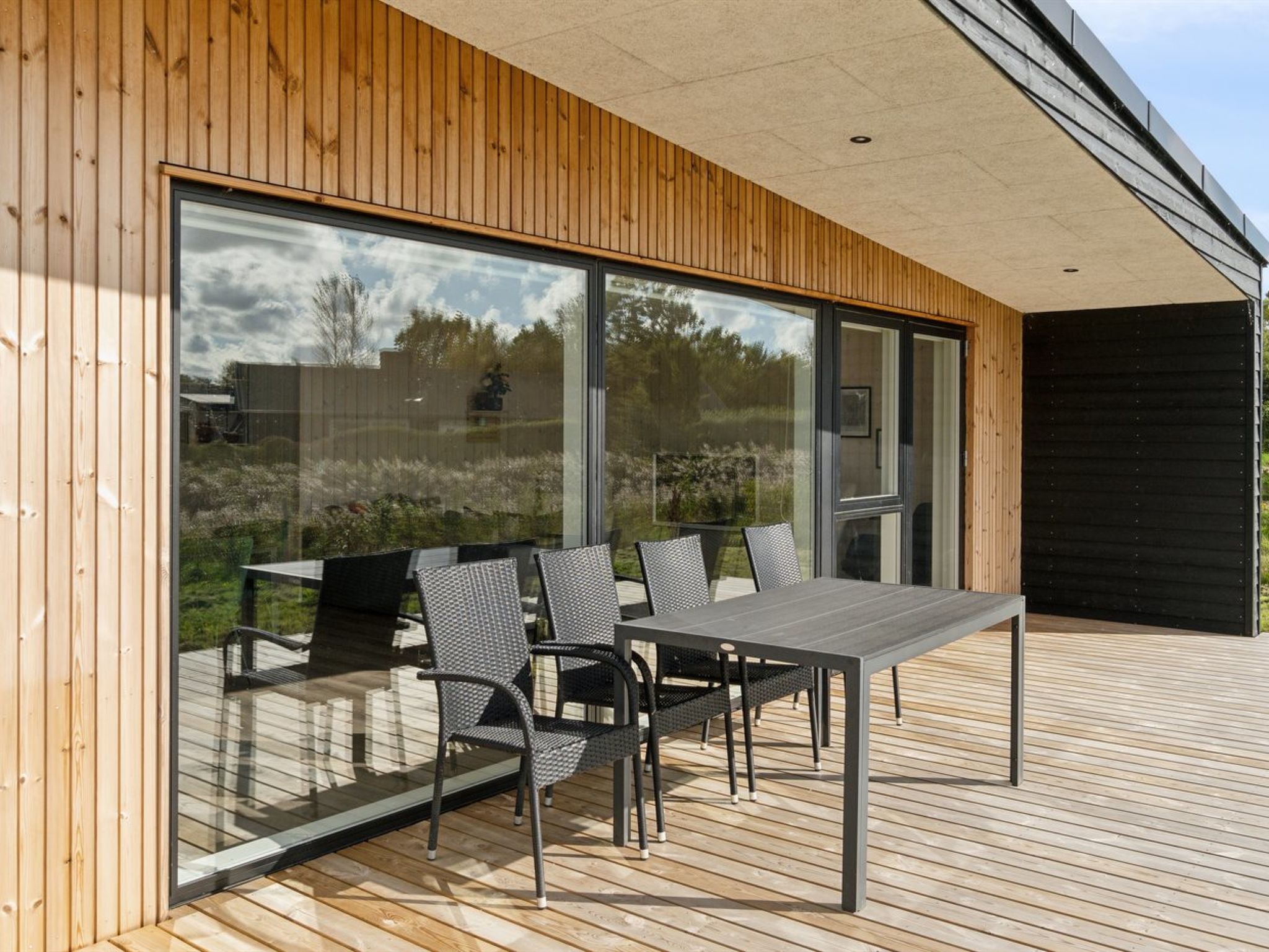 "Harrieth" - 300m from the sea - Buiten