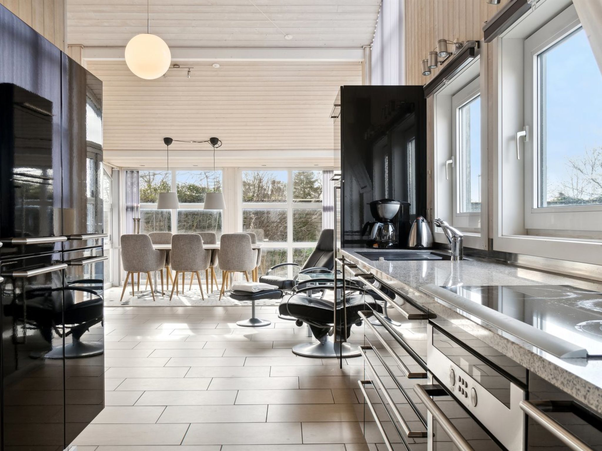 "Beske" - 130m from the sea-Binnen