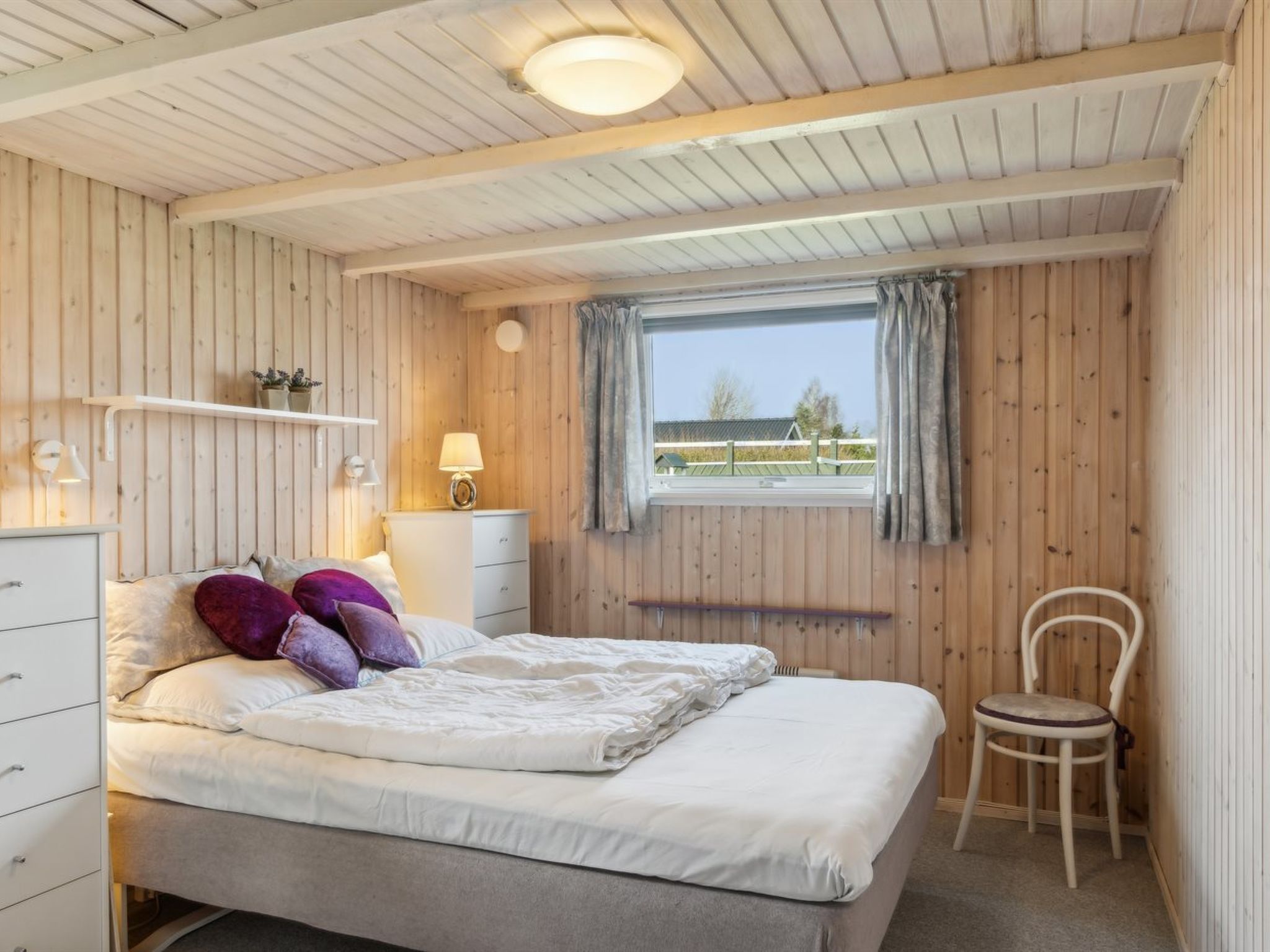 "Bjarni" - 175m from the sea - Drinnen