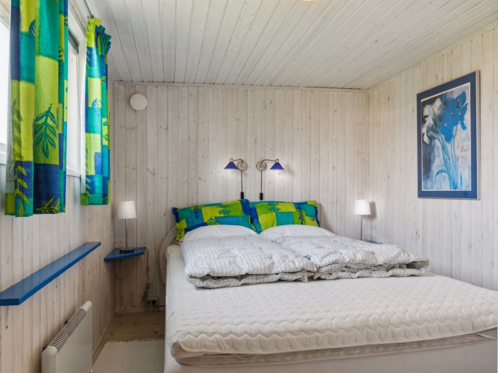 "Bjarni" - 175m from the sea - Drinnen