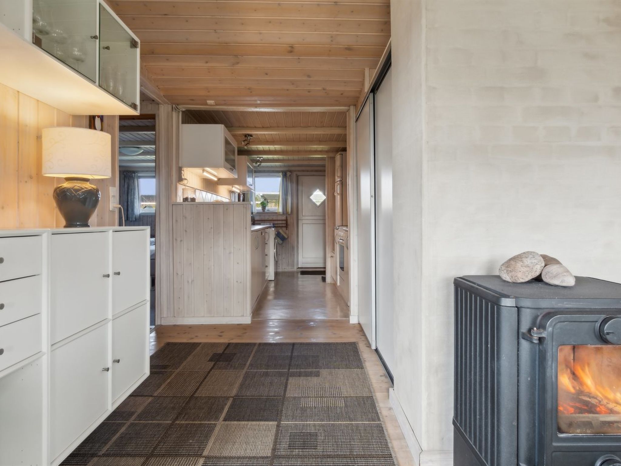 "Bjarni" - 175m from the sea - Drinnen