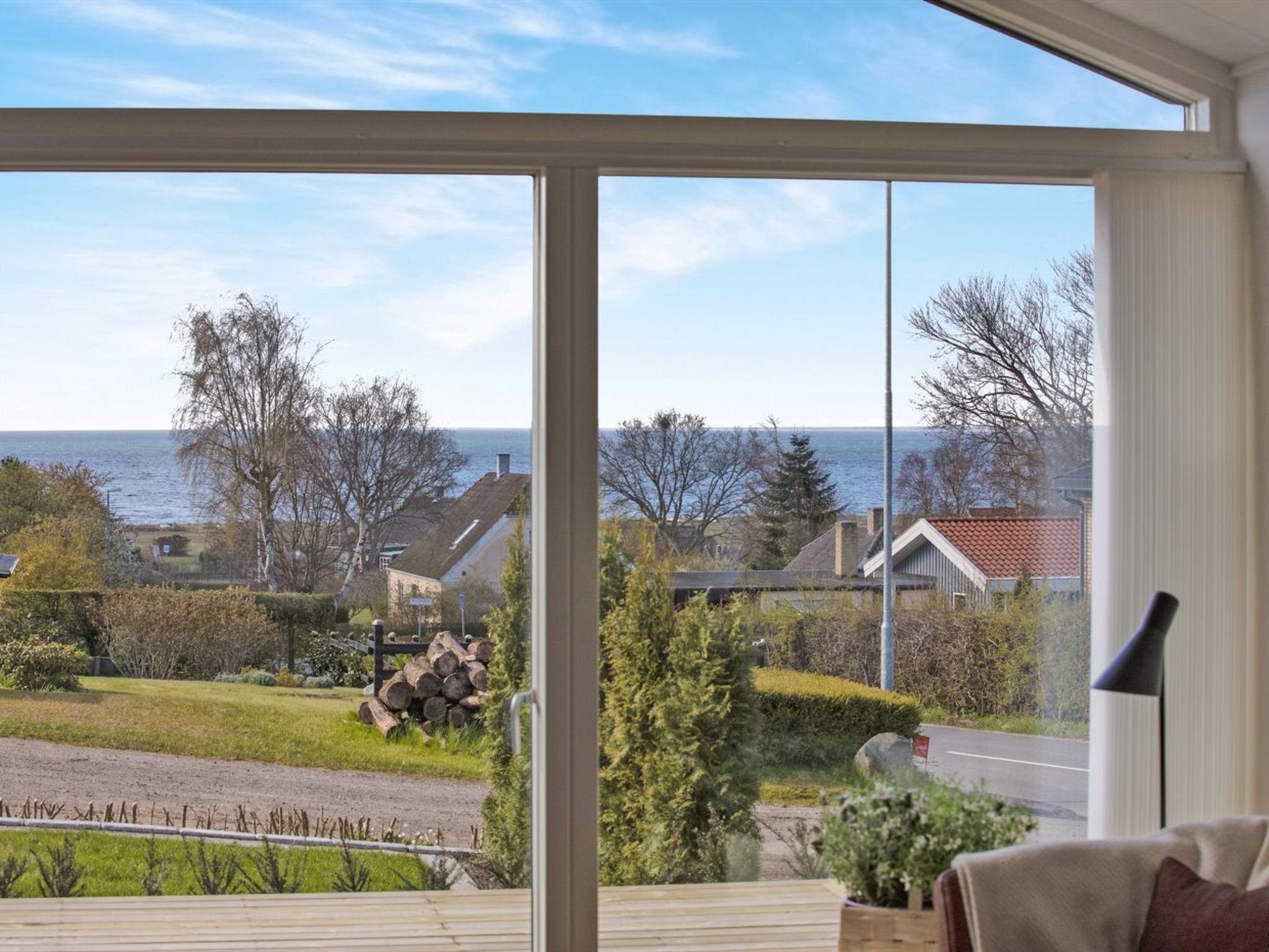 Aan zee: Modern vakantiehuis Øgoti in Ebeltoft met zeezicht - foto 17