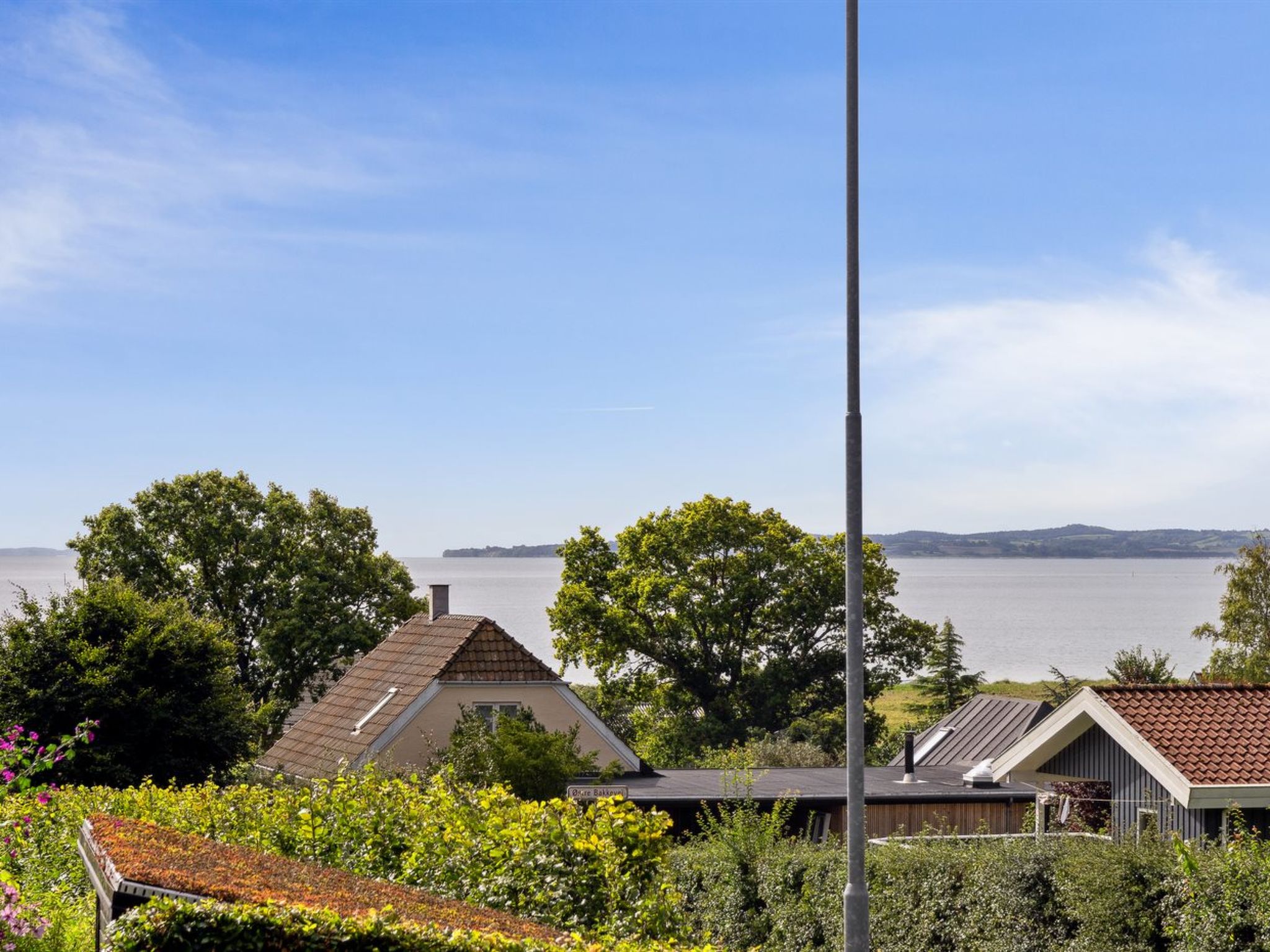 Aan zee: Modern vakantiehuis Øgoti in Ebeltoft met zeezicht - foto 22