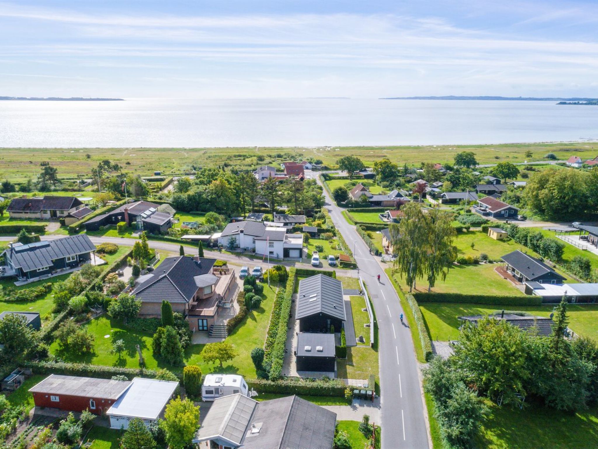 Aan zee: Modern vakantiehuis Øgoti in Ebeltoft met zeezicht - foto 33