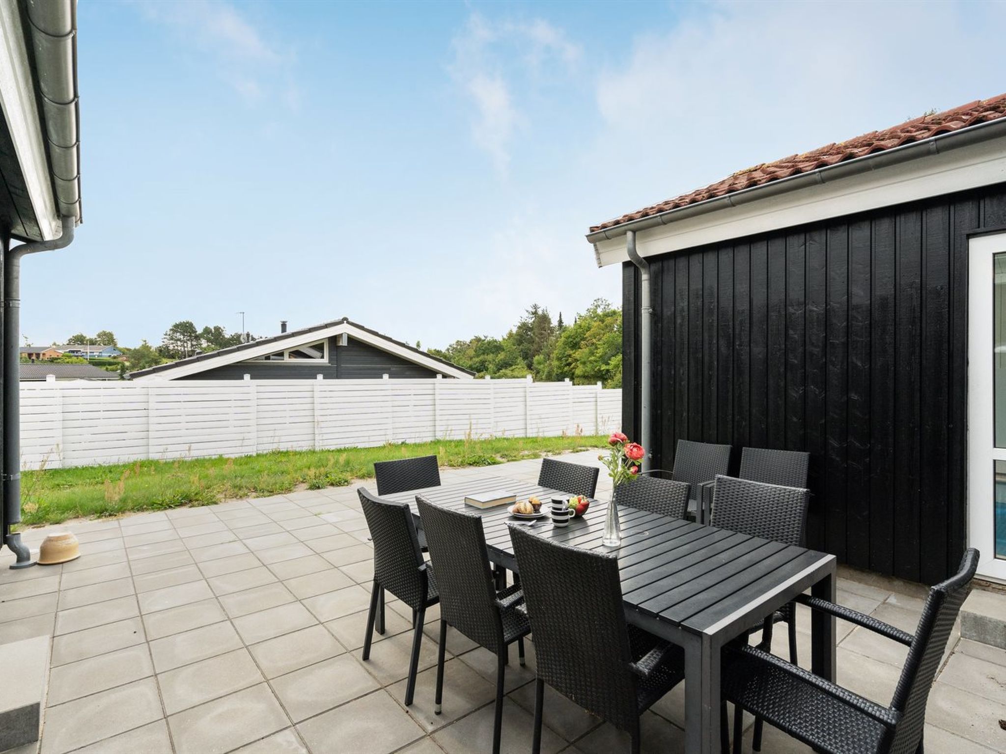"Bjarki" - 800m from the sea-Buiten
